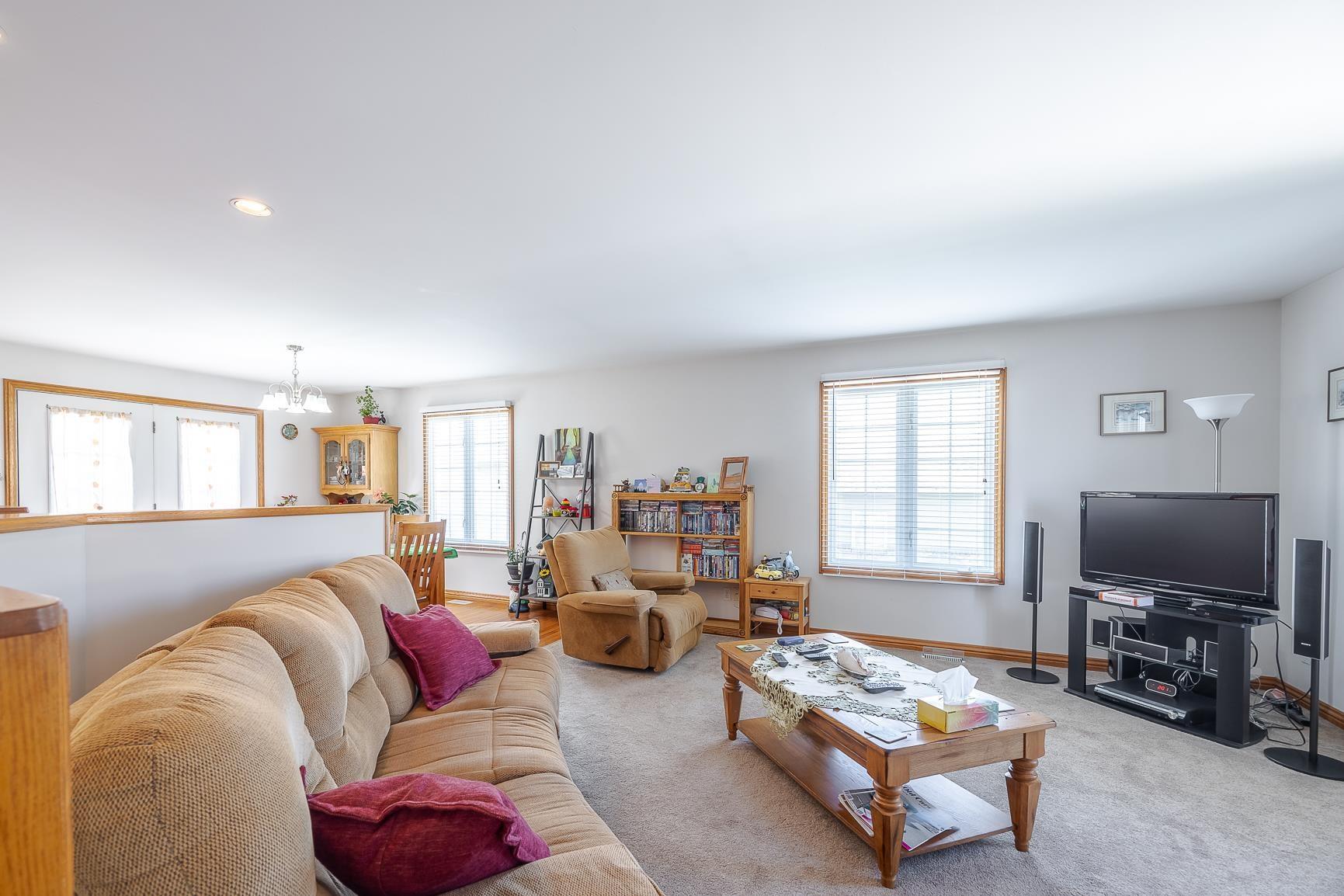 Photo 3 of 11 Chatfield Drive, Sault Ste Marie, Ward 3 — HOMEH