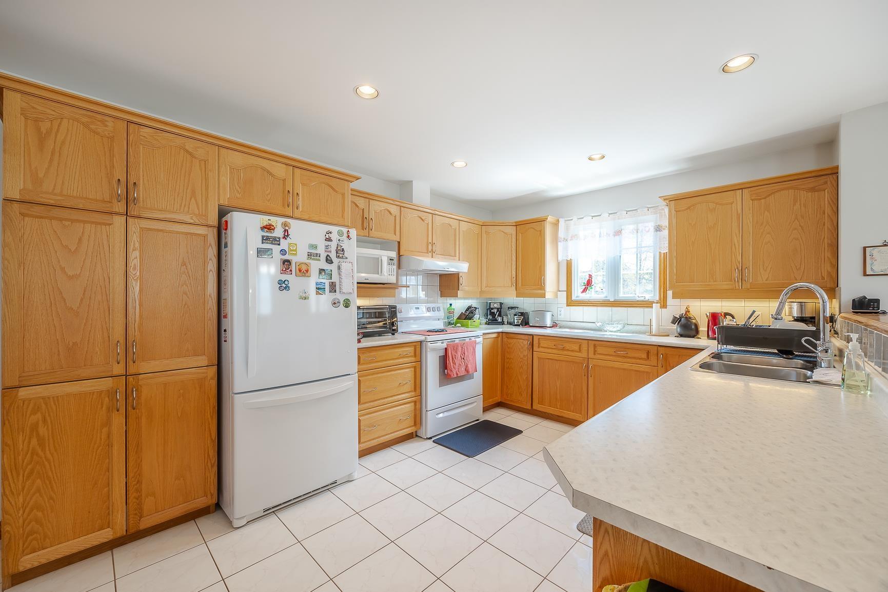 Photo 6 of 11 Chatfield Drive, Sault Ste Marie, Ward 3 — HOMEH