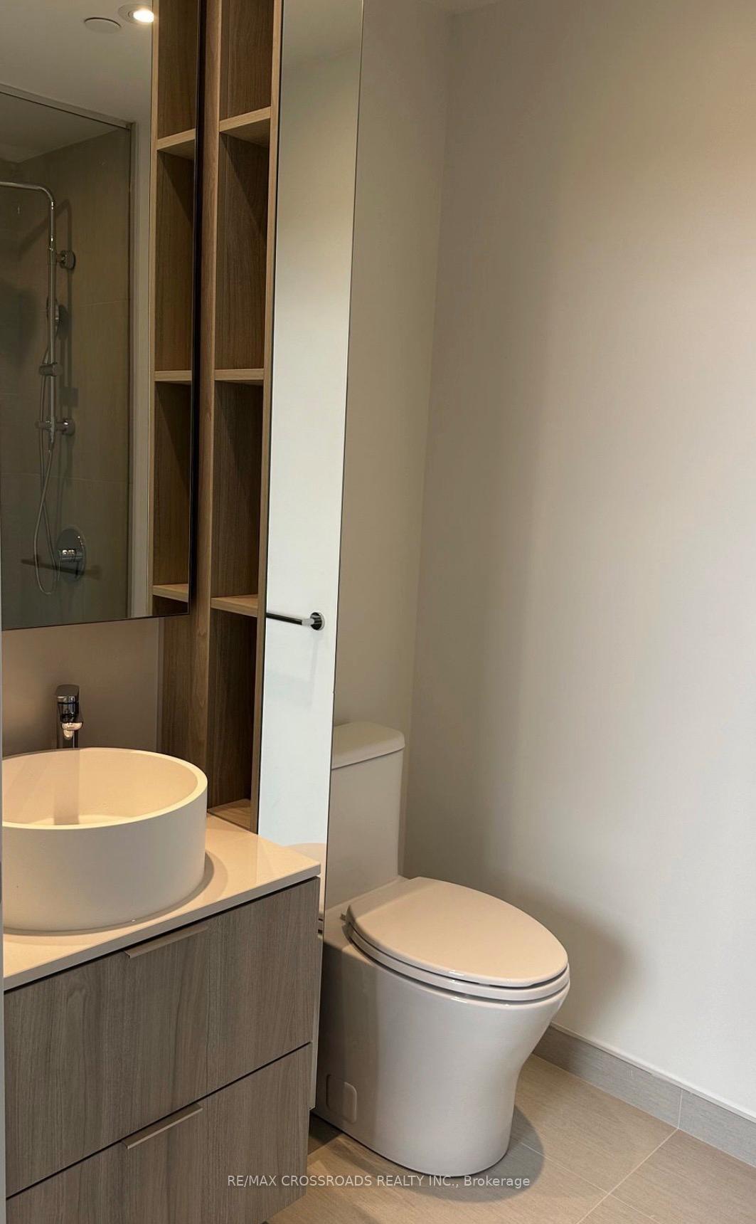 Photo 6 of Unit 1804, 28 Ann Street, Mississauga, Port Credit — HOMEH