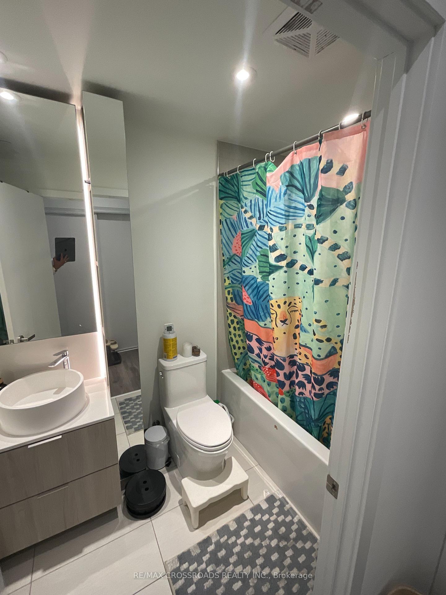 Photo 7 of Unit 1804, 28 Ann Street, Mississauga, Port Credit — HOMEH