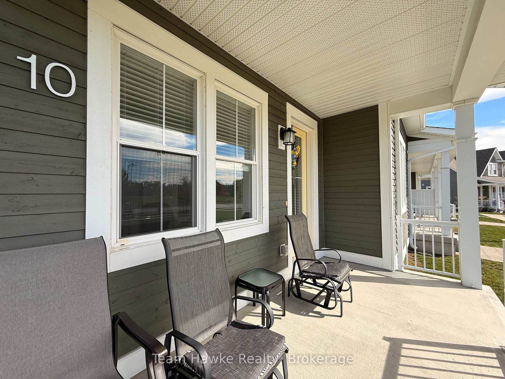 Photo 3 of 10 Samantha Lane, Midland — HOMEH