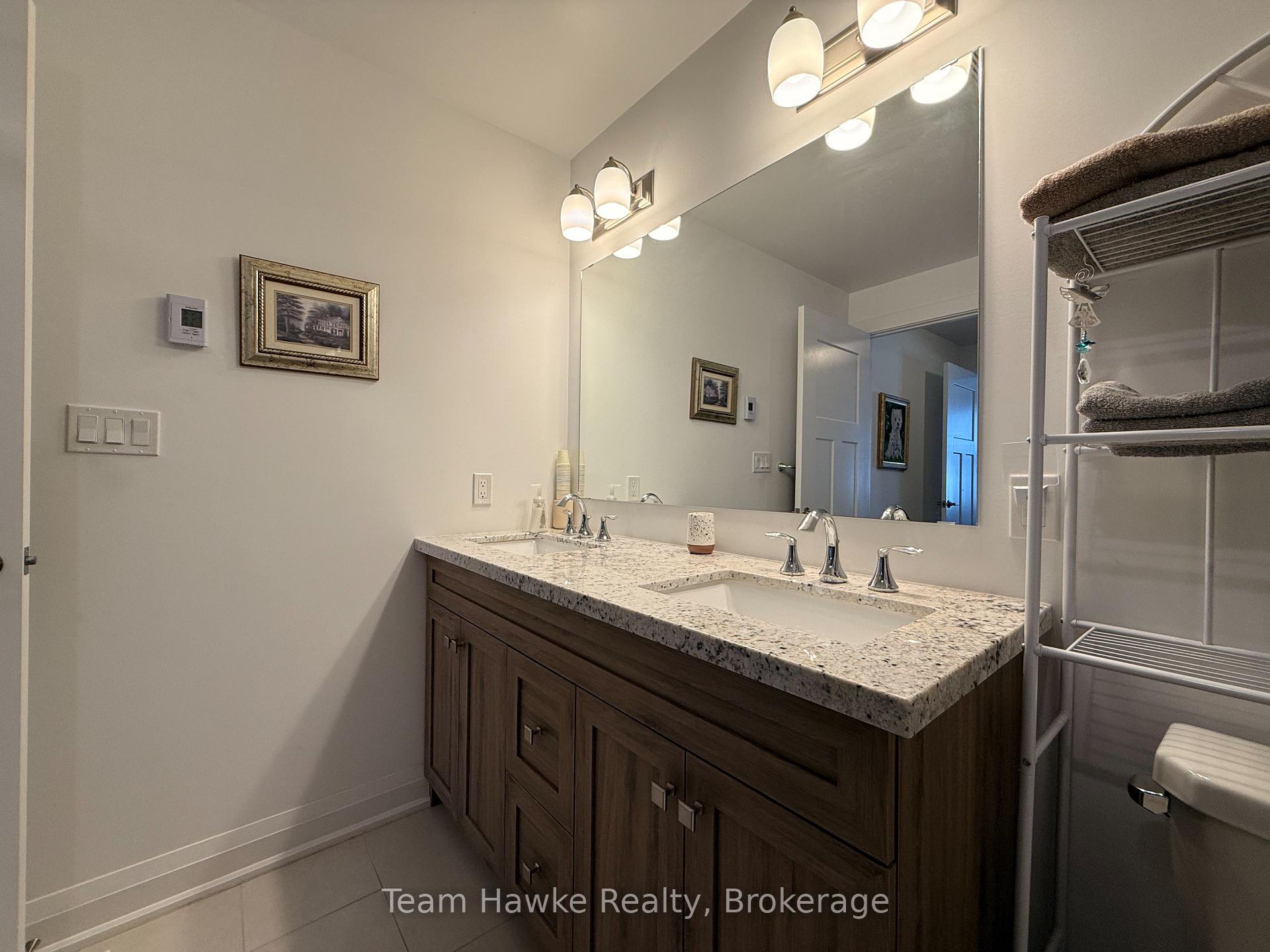 Photo 16 of 10 Samantha Lane, Midland — HOMEH