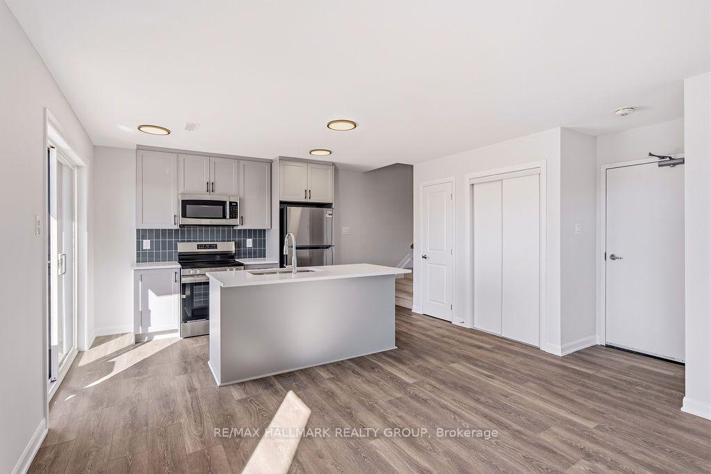 Photo 7 of Unit 11, 201 Glenroy Gilbert Drive, Ottawa, Barrhaven - Strandherd — HOMEH