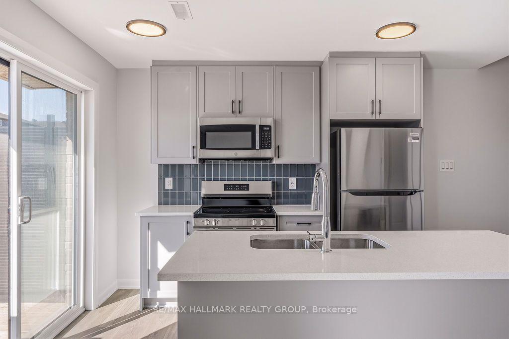 Photo 9 of Unit 11, 201 Glenroy Gilbert Drive, Ottawa, Barrhaven - Strandherd — HOMEH