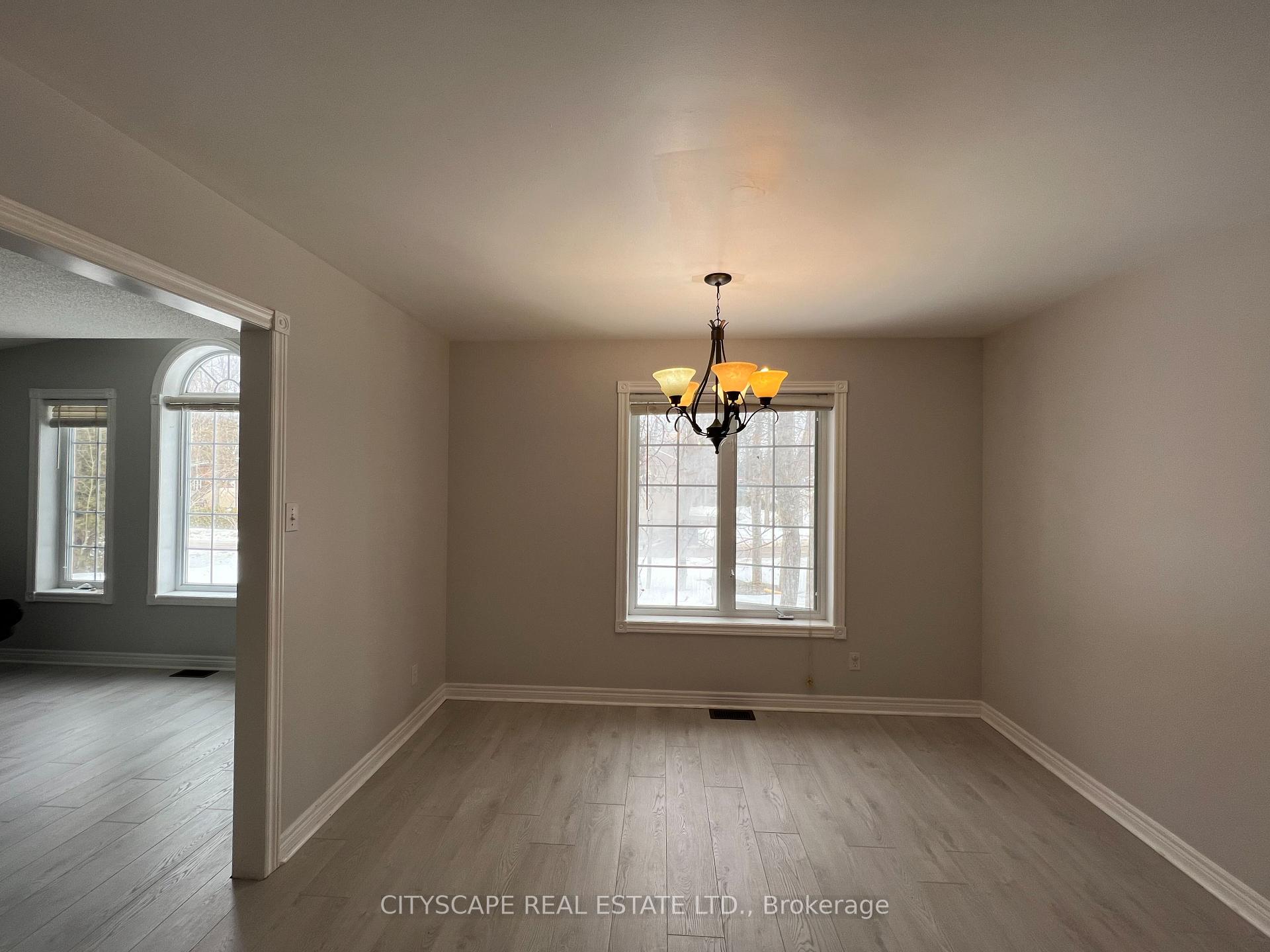 Photo 5 of 124 41st Street N, Wasaga Beach — HOMEH