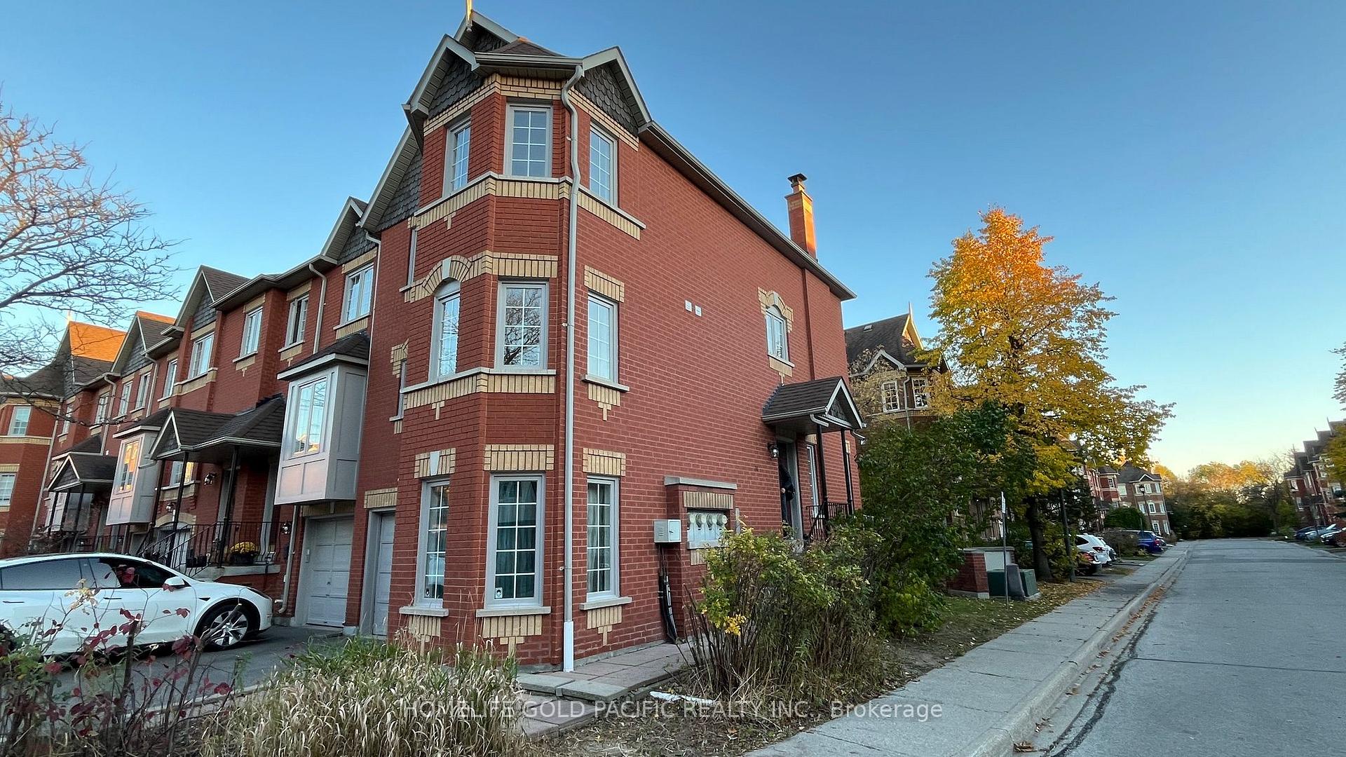 Photo 2 of Unit 74, 95 Weldrick Road, Richmond Hill, Observatory — HOMEH
