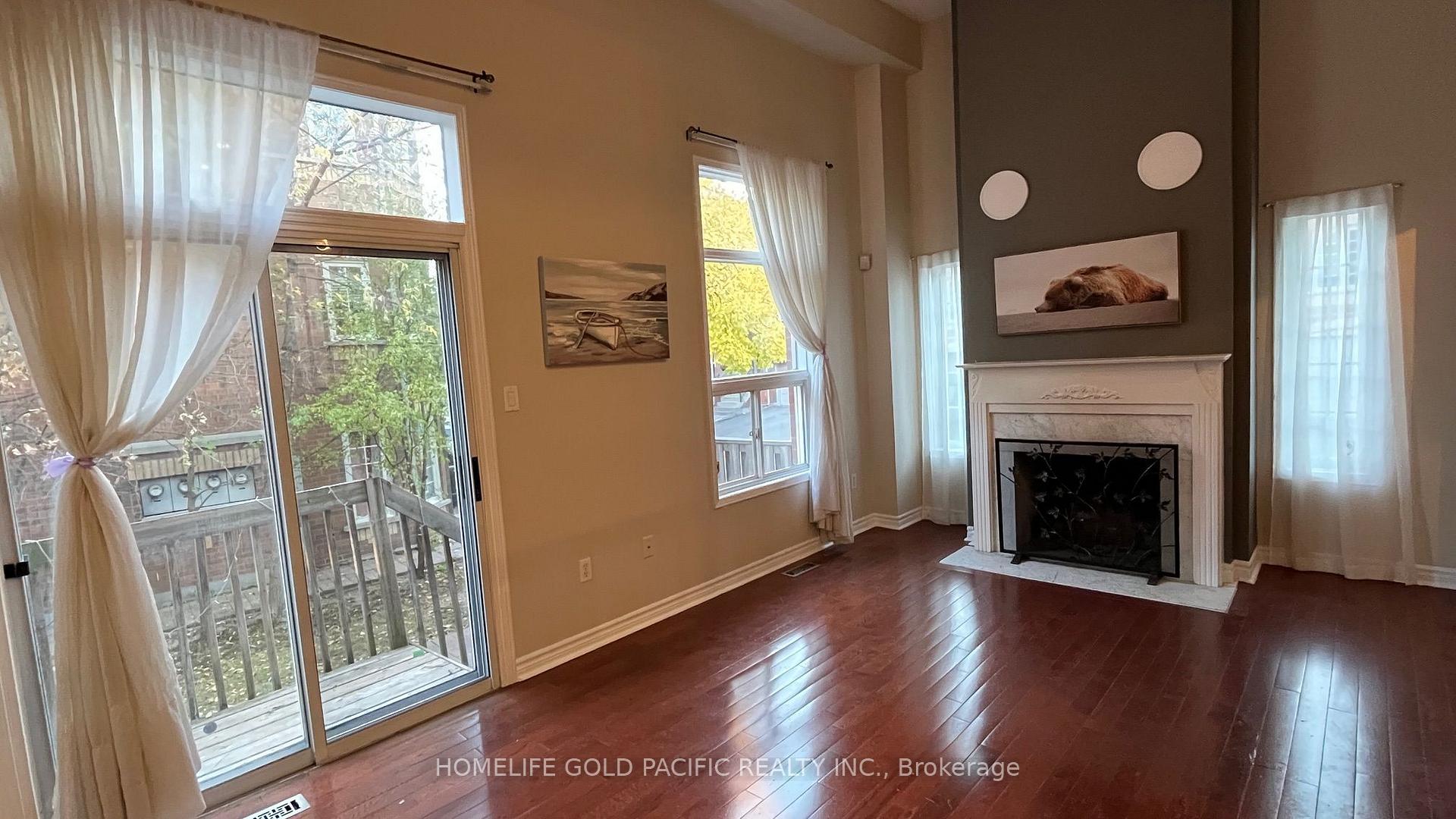 Photo 6 of Unit 74, 95 Weldrick Road, Richmond Hill, Observatory — HOMEH