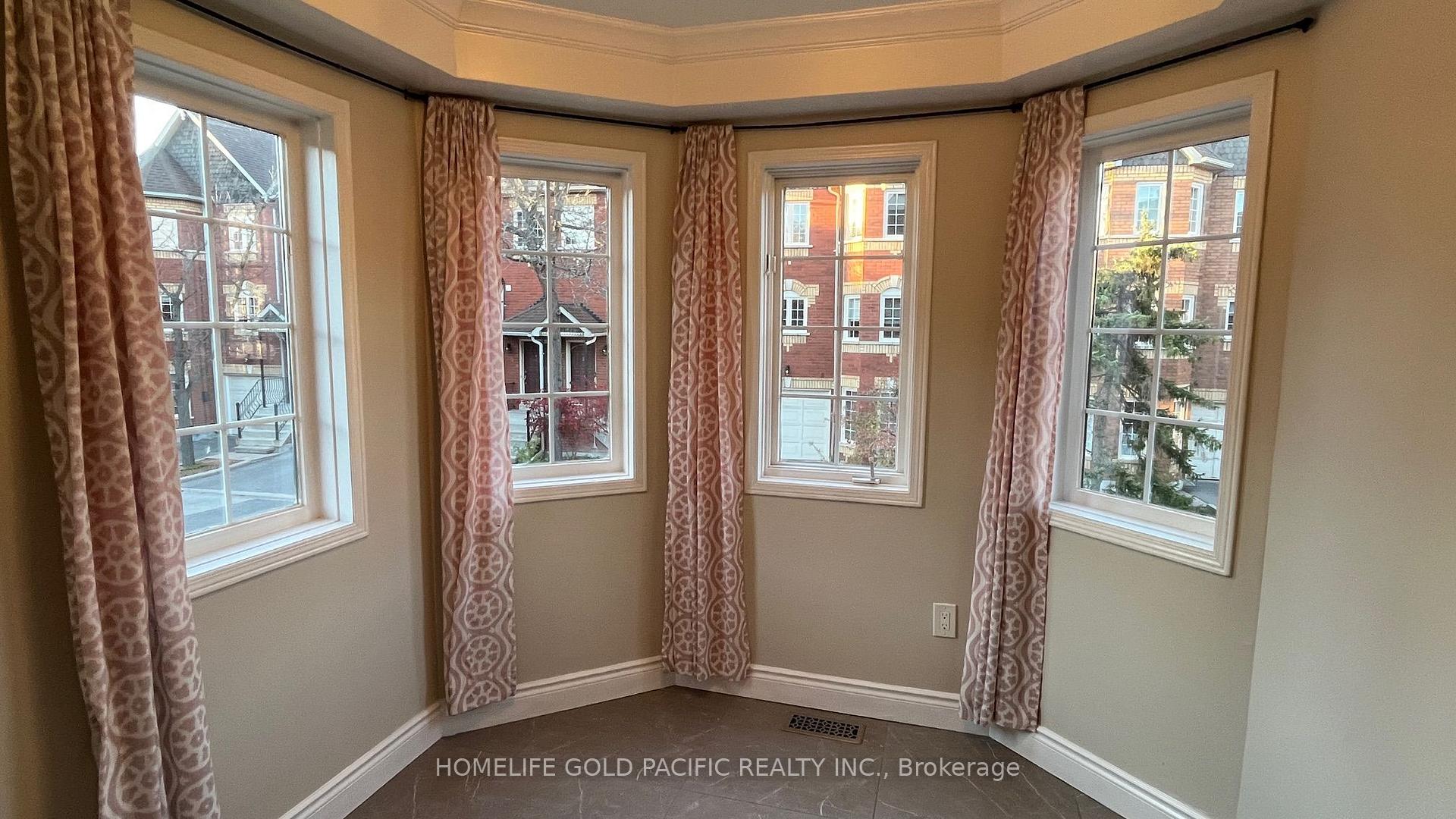 Photo 13 of Unit 74, 95 Weldrick Road, Richmond Hill, Observatory — HOMEH
