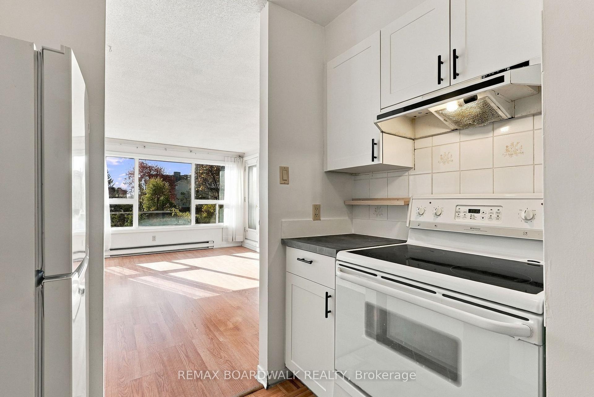 Photo 11 of Unit 204, 1490 Heron Road, Ottawa, Heron Gate — HOMEH