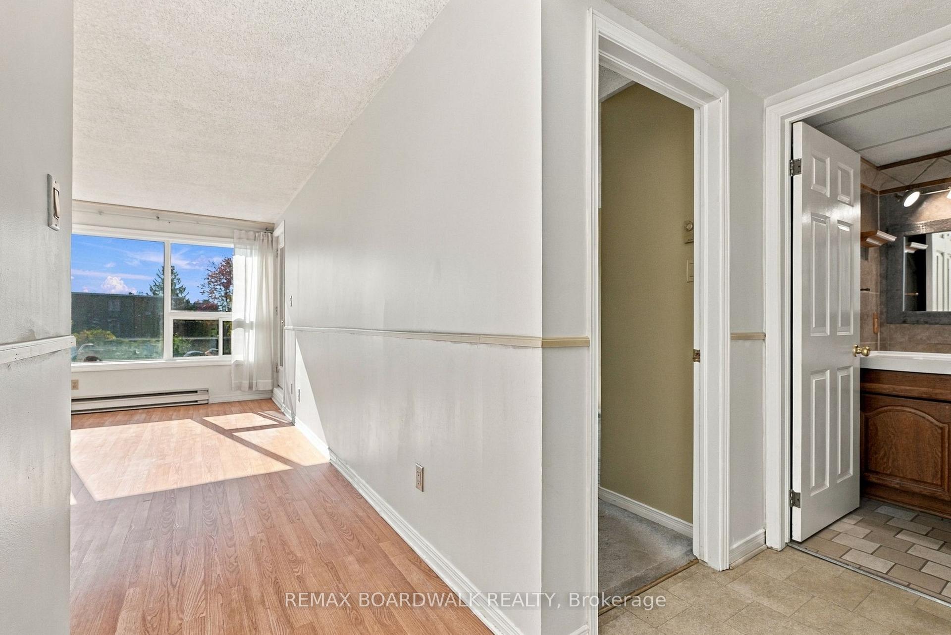 Photo 18 of Unit 204, 1490 Heron Road, Ottawa, Heron Gate — HOMEH