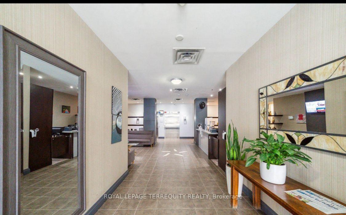 Photo 3 of Unit 407, 225 Wellesley Street E, Toronto, Cabbagetown-South St. James Town — HOMEH