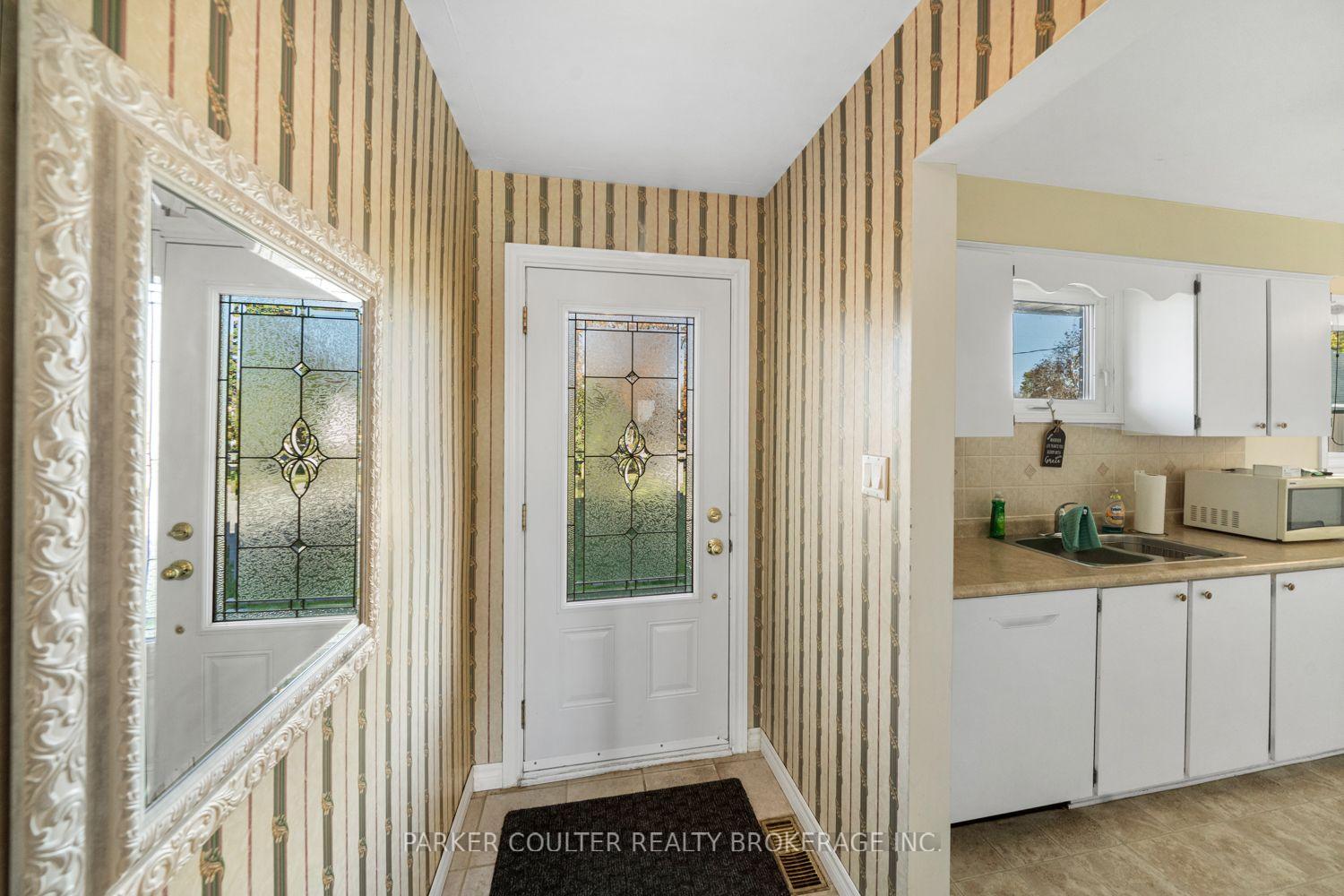 Photo 5 of 347 Macisaac Drive, Orillia — HOMEH