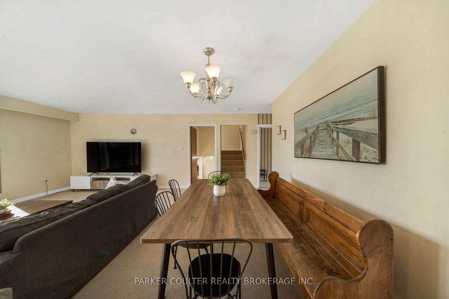 Photo 13 of 347 Macisaac Drive, Orillia — HOMEH