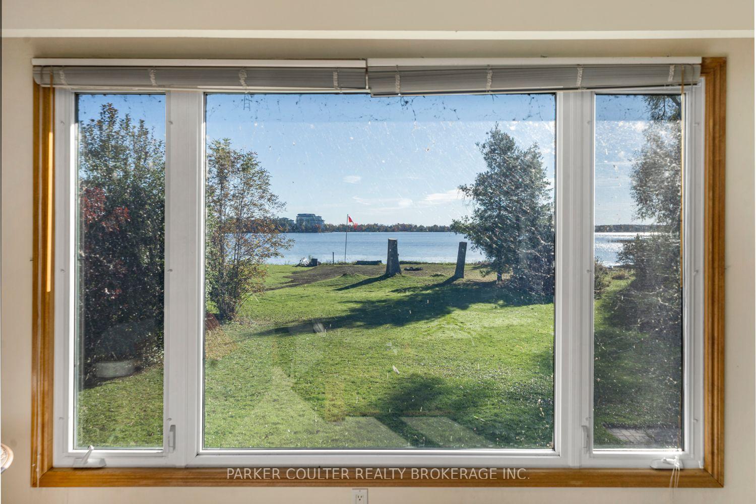 Photo 16 of 347 Macisaac Drive, Orillia — HOMEH