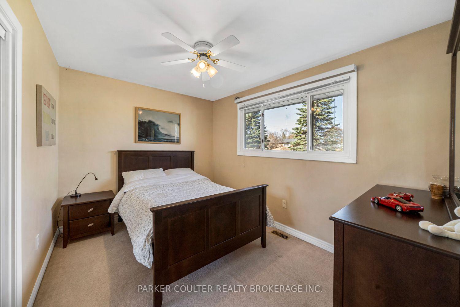 Photo 21 of 347 Macisaac Drive, Orillia — HOMEH