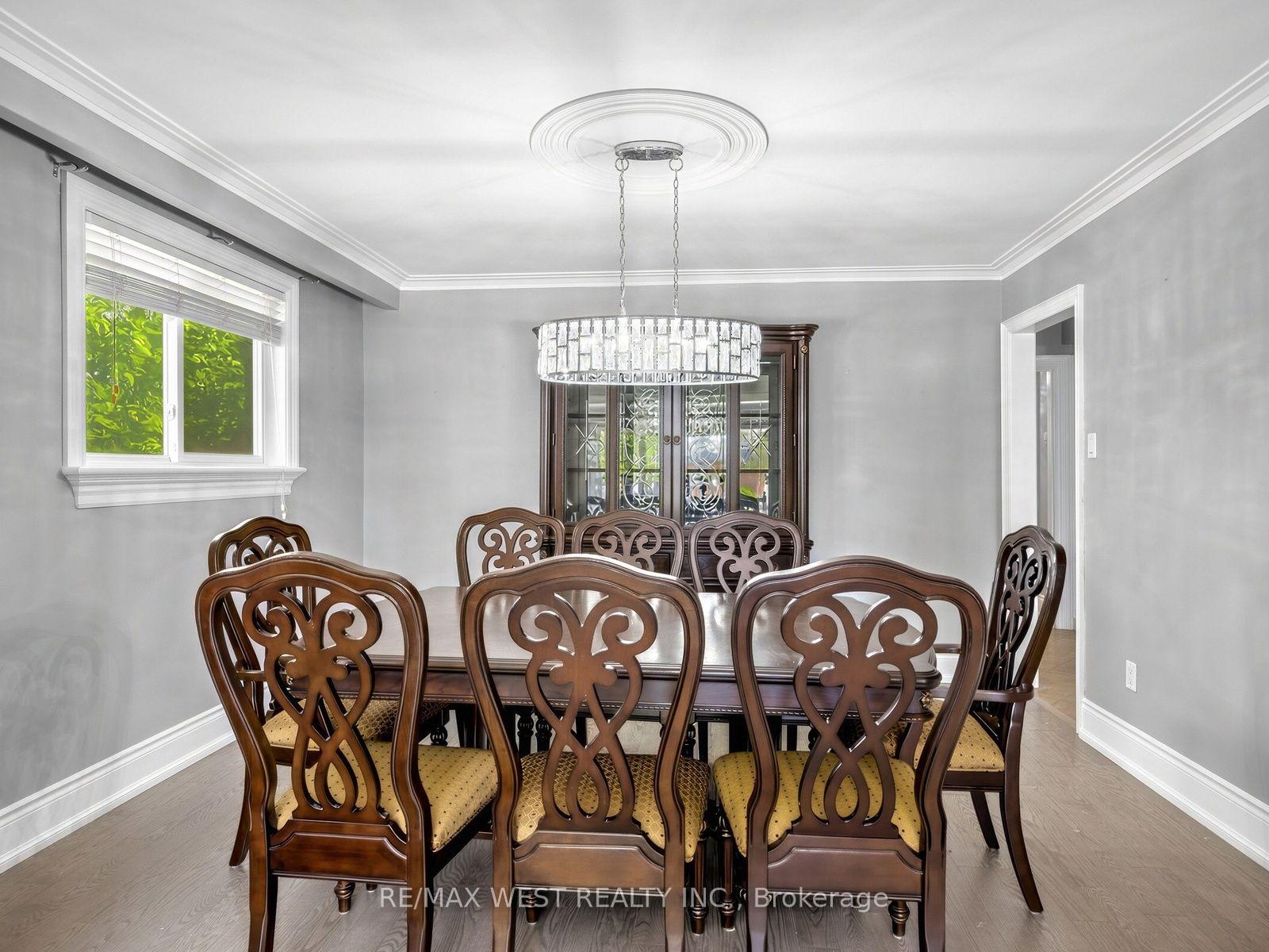 Photo 8 of 49 Dynevor Road, Toronto, Caledonia-Fairbank — HOMEH