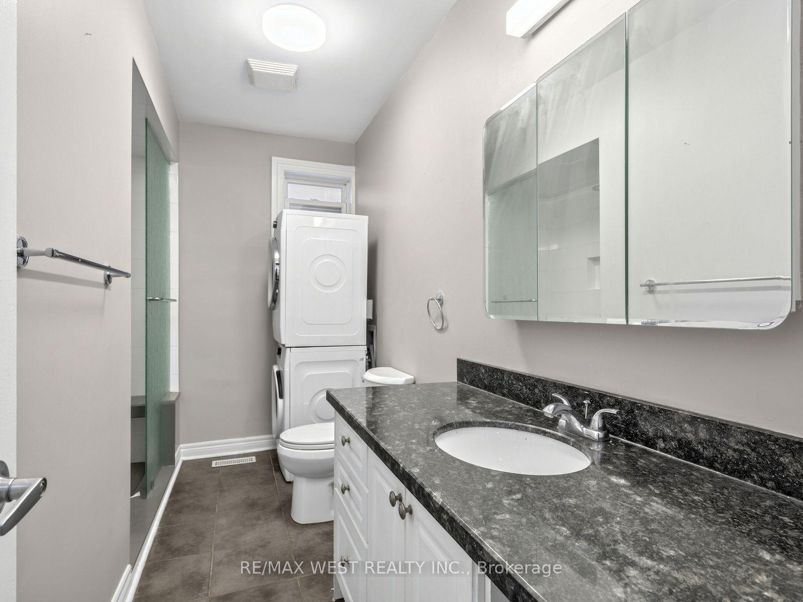 Photo 19 of 49 Dynevor Road, Toronto, Caledonia-Fairbank — HOMEH