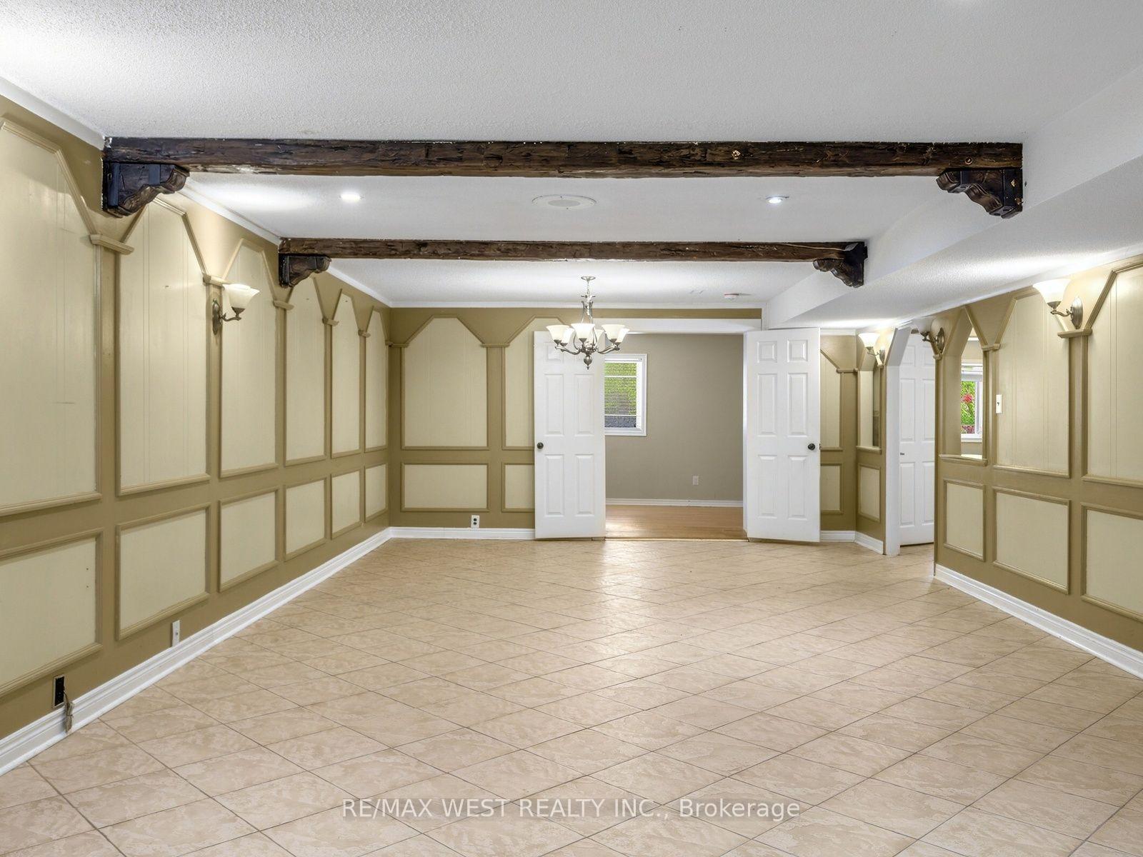 Photo 22 of 49 Dynevor Road, Toronto, Caledonia-Fairbank — HOMEH