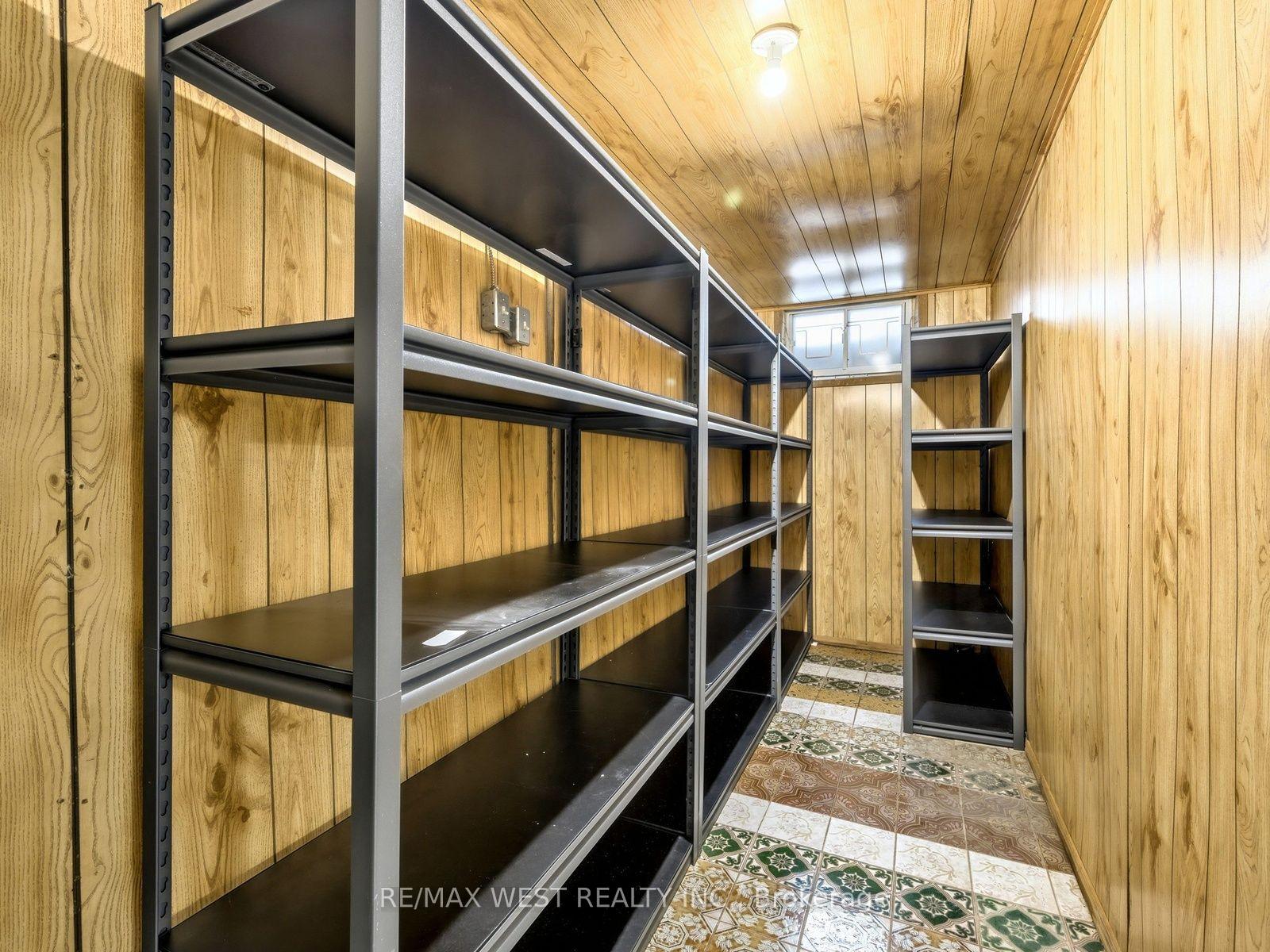 Photo 32 of 49 Dynevor Road, Toronto, Caledonia-Fairbank — HOMEH