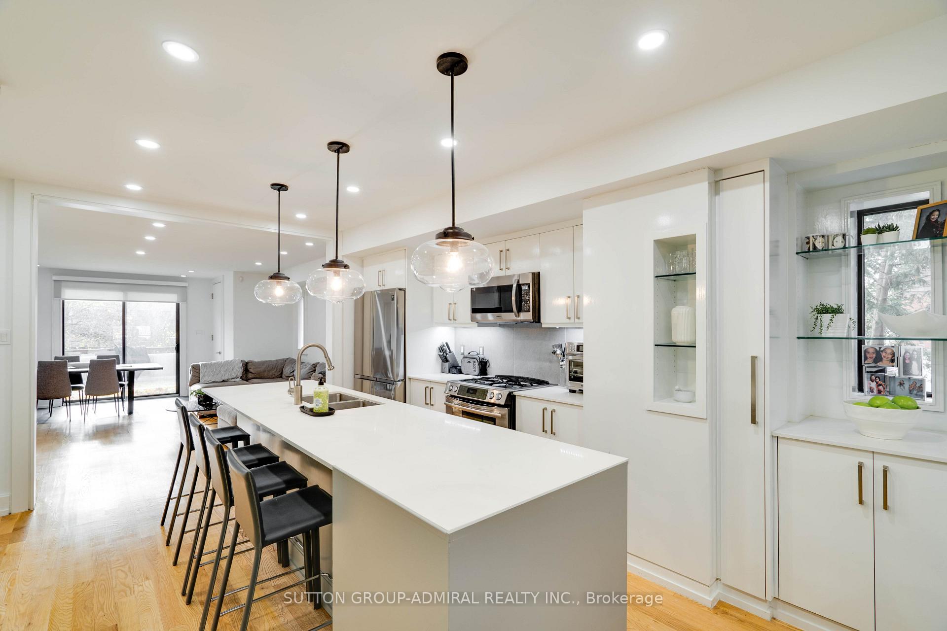 Photo 7 of 127 Orchard View Boulevard, Toronto, Yonge-Eglinton — HOMEH
