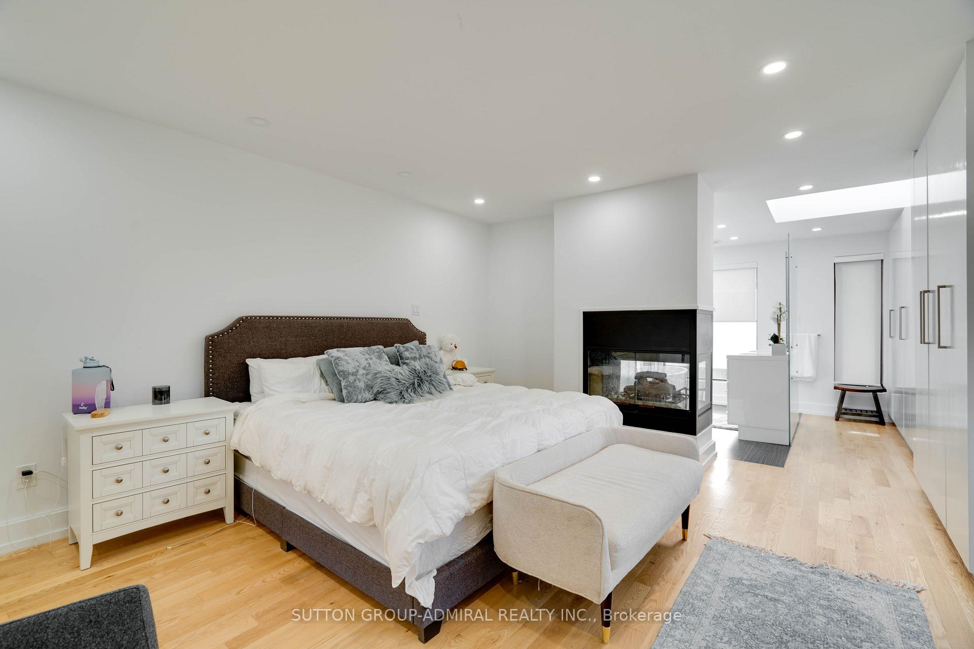 Photo 11 of 127 Orchard View Boulevard, Toronto, Yonge-Eglinton — HOMEH