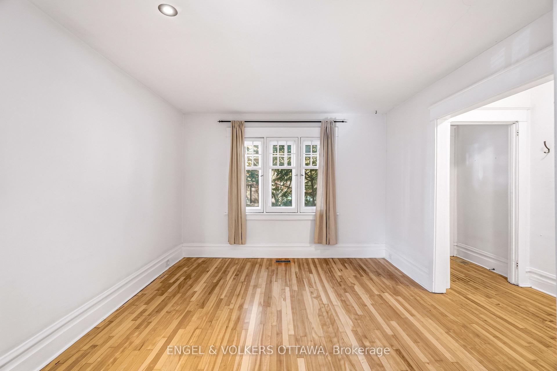 Photo 4 of 12 Clarey Avenue, Ottawa, Glebe — HOMEH