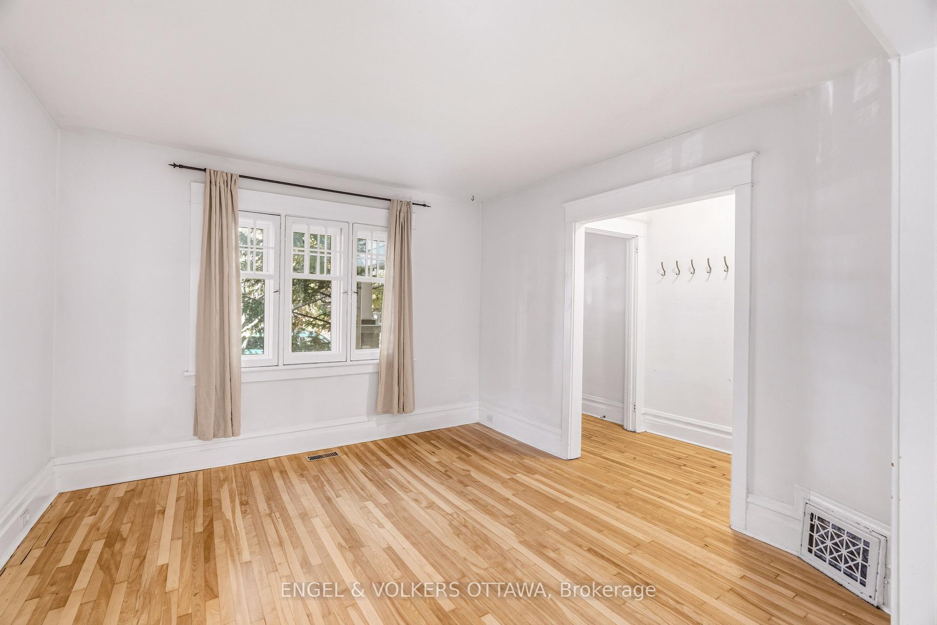Photo 5 of 12 Clarey Avenue, Ottawa, Glebe — HOMEH