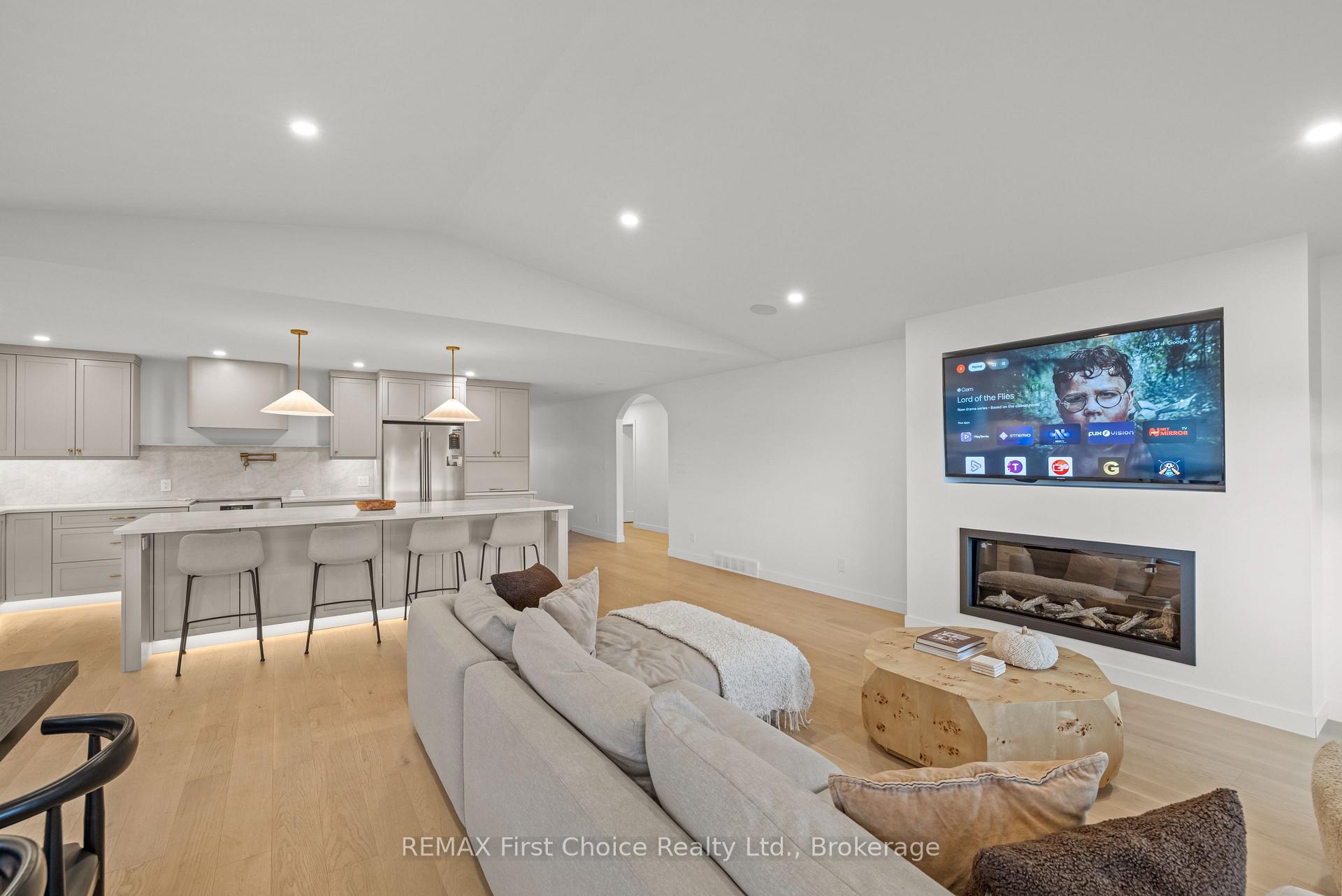Photo 7 of 186 Bruin Crescent, Thunder Bay, Parkdale — HOMEH