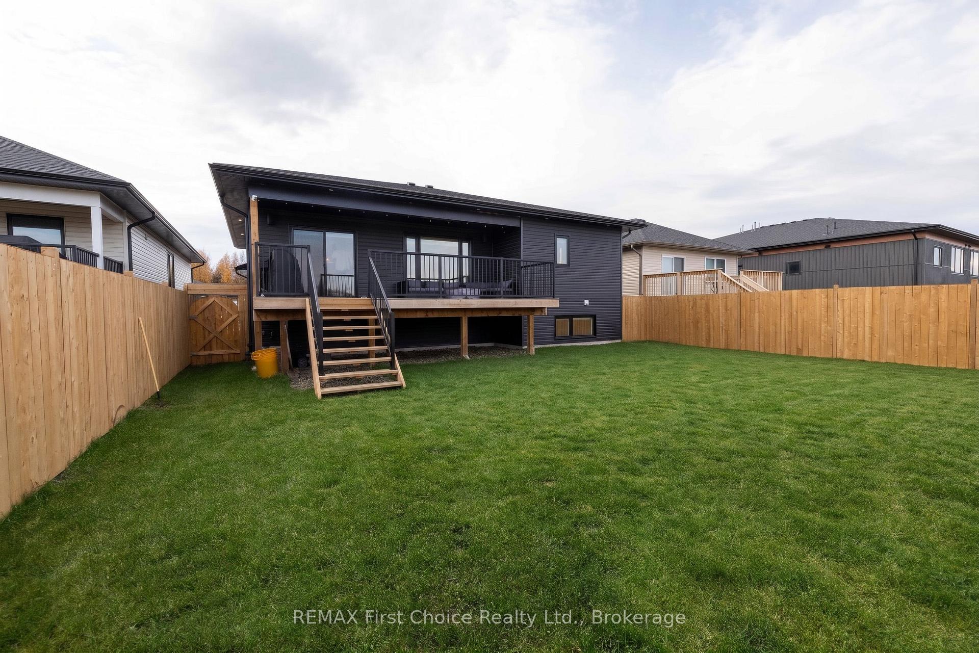Photo 29 of 186 Bruin Crescent, Thunder Bay, Parkdale — HOMEH