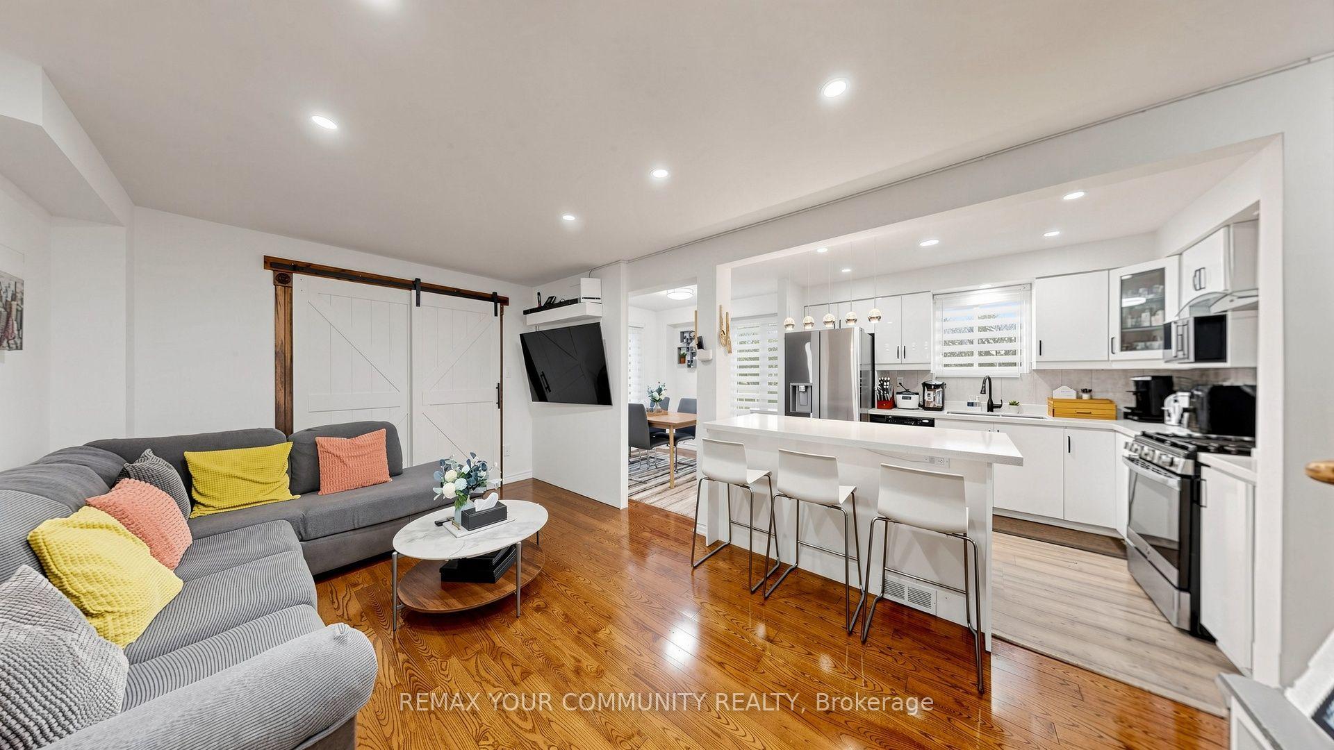 Photo 14 of 76 Deanscroft Square, Scarborough, West Hill — HOMEH