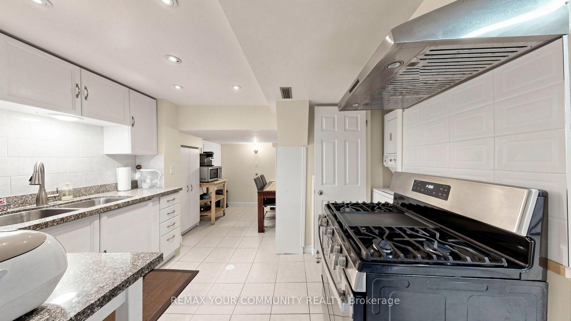 Photo 39 of 76 Deanscroft Square, Scarborough, West Hill — HOMEH