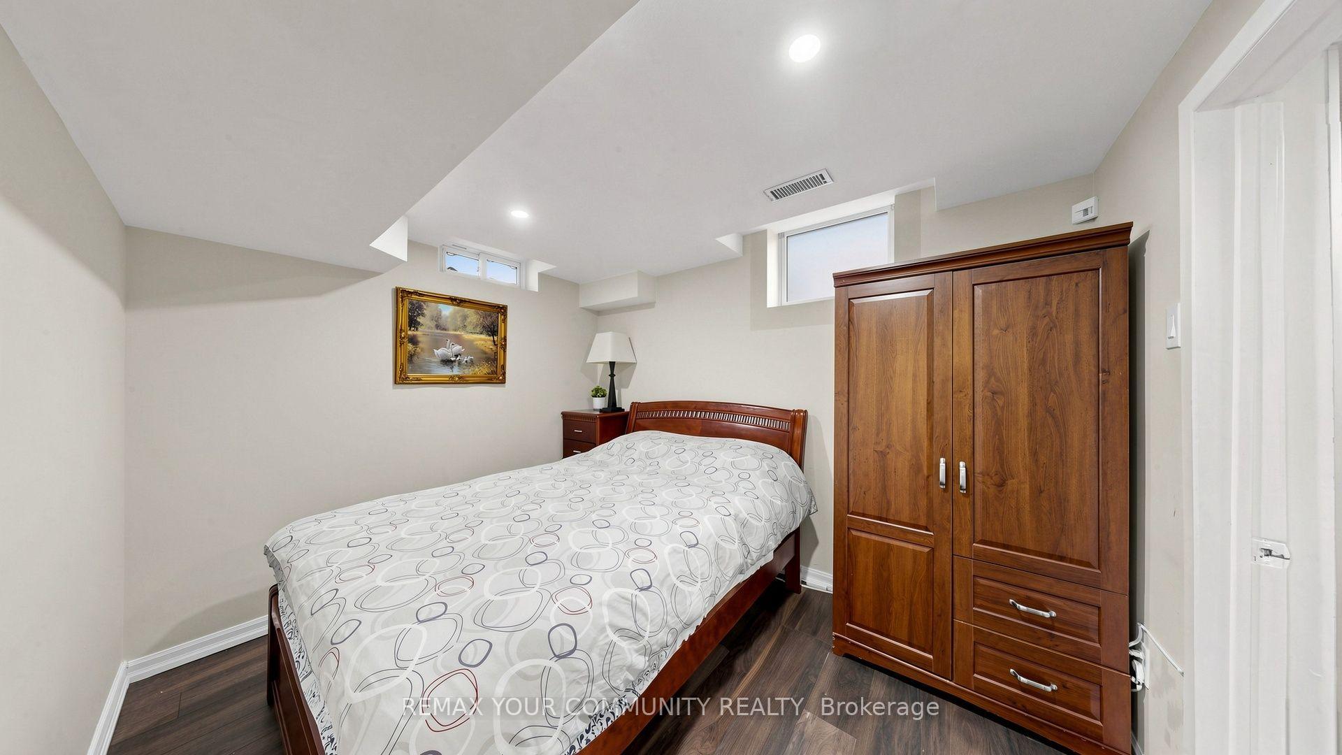 Photo 44 of 76 Deanscroft Square, Scarborough, West Hill — HOMEH