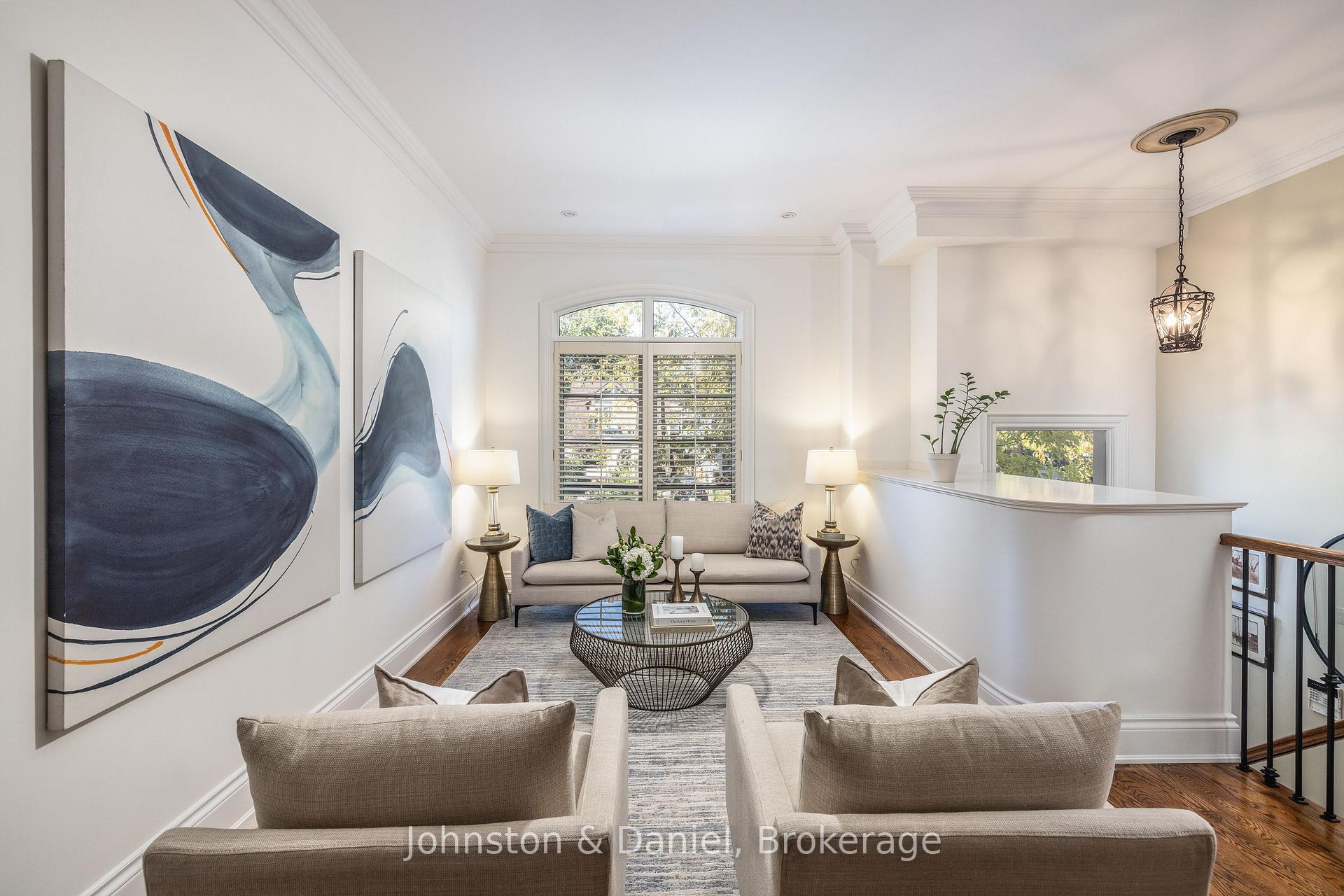 Photo 10 of 47 Castlefield Avenue, Toronto, Yonge-Eglinton — HOMEH