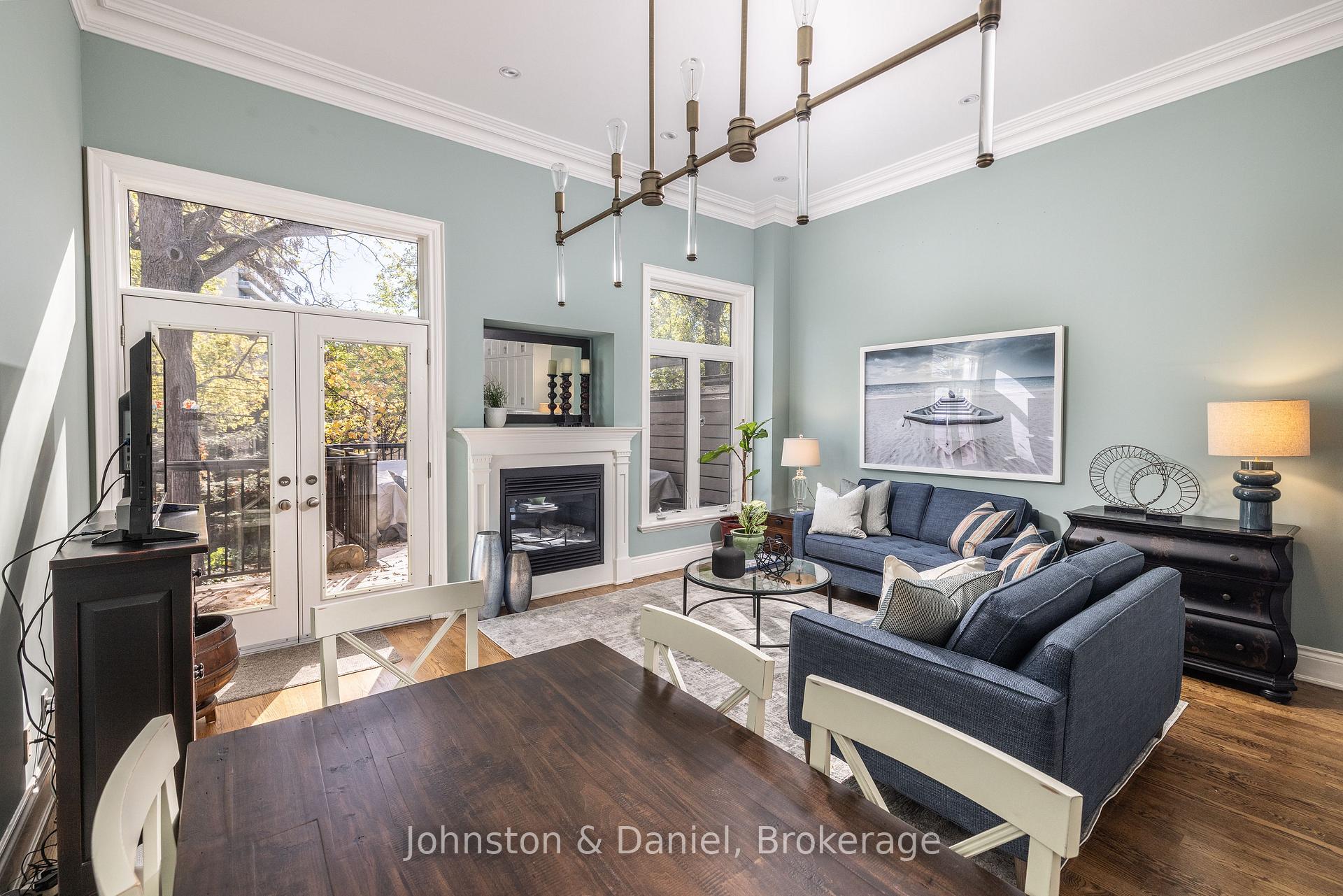 Photo 20 of 47 Castlefield Avenue, Toronto, Yonge-Eglinton — HOMEH