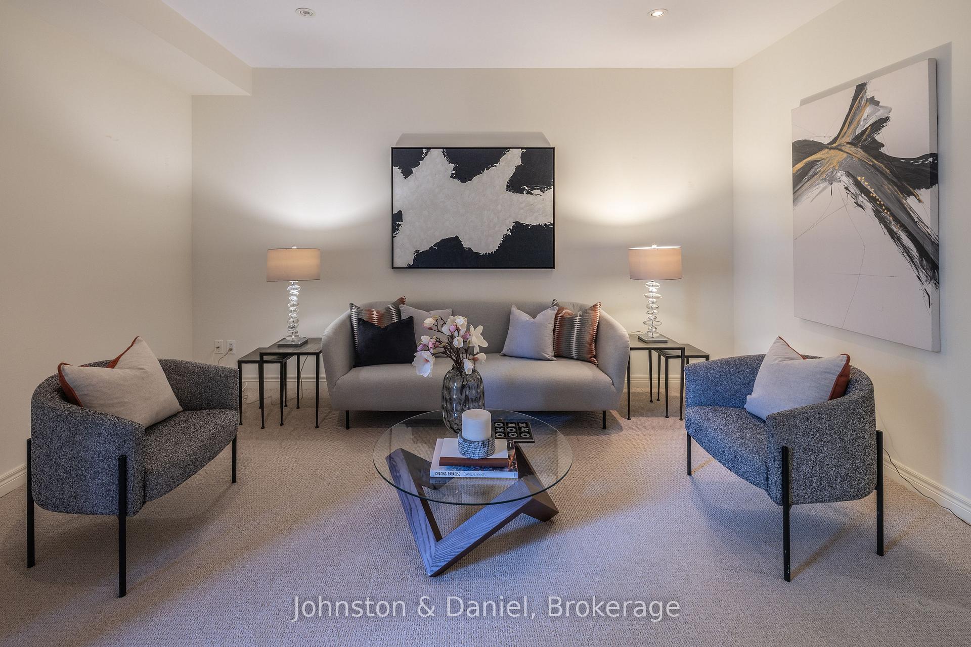 Photo 38 of 47 Castlefield Avenue, Toronto, Yonge-Eglinton — HOMEH