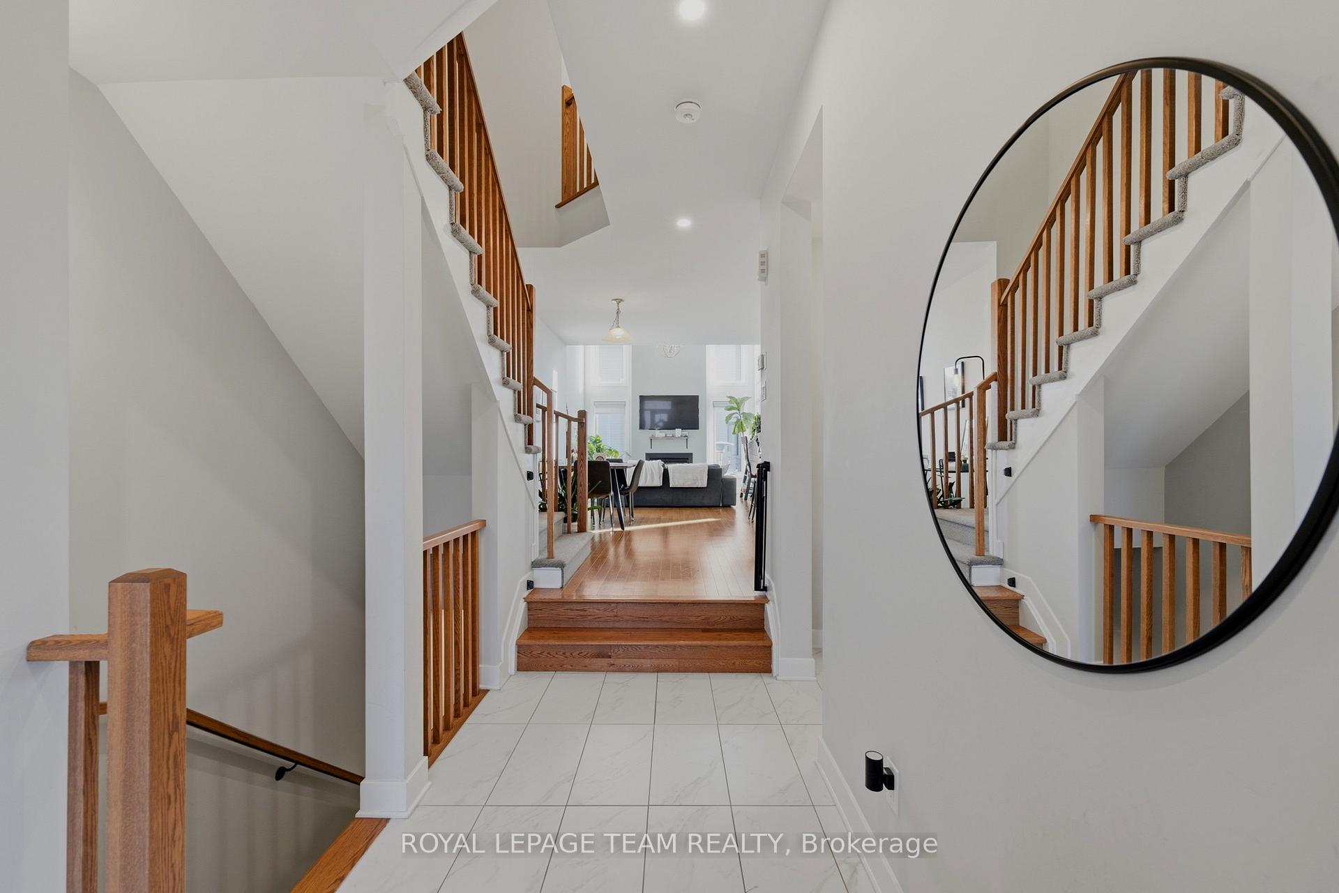 Photo 5 of 210 Big Dipper Street, Ottawa, Riverside South/Gloucester Glen — HOMEH
