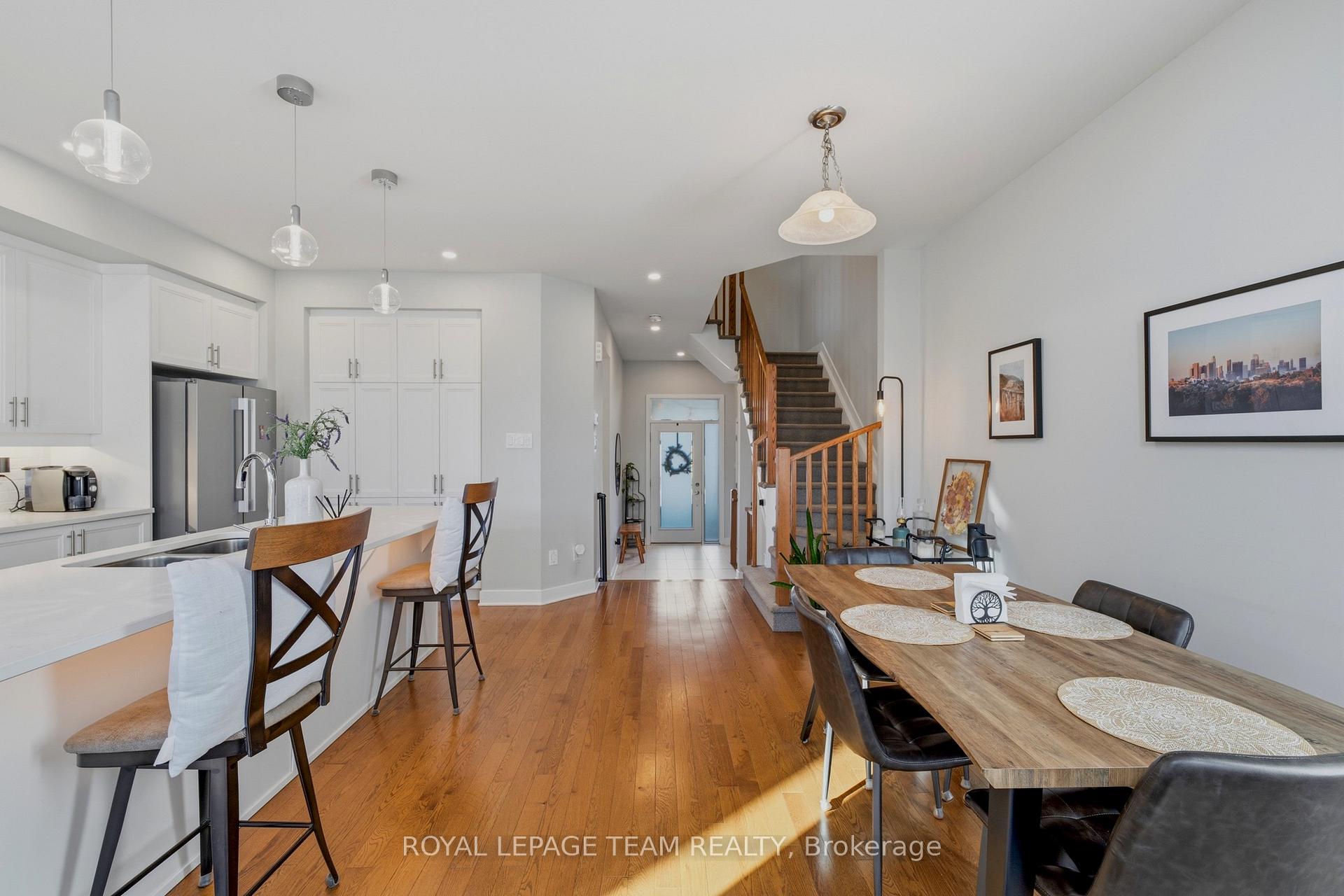 Photo 9 of 210 Big Dipper Street, Ottawa, Riverside South/Gloucester Glen — HOMEH