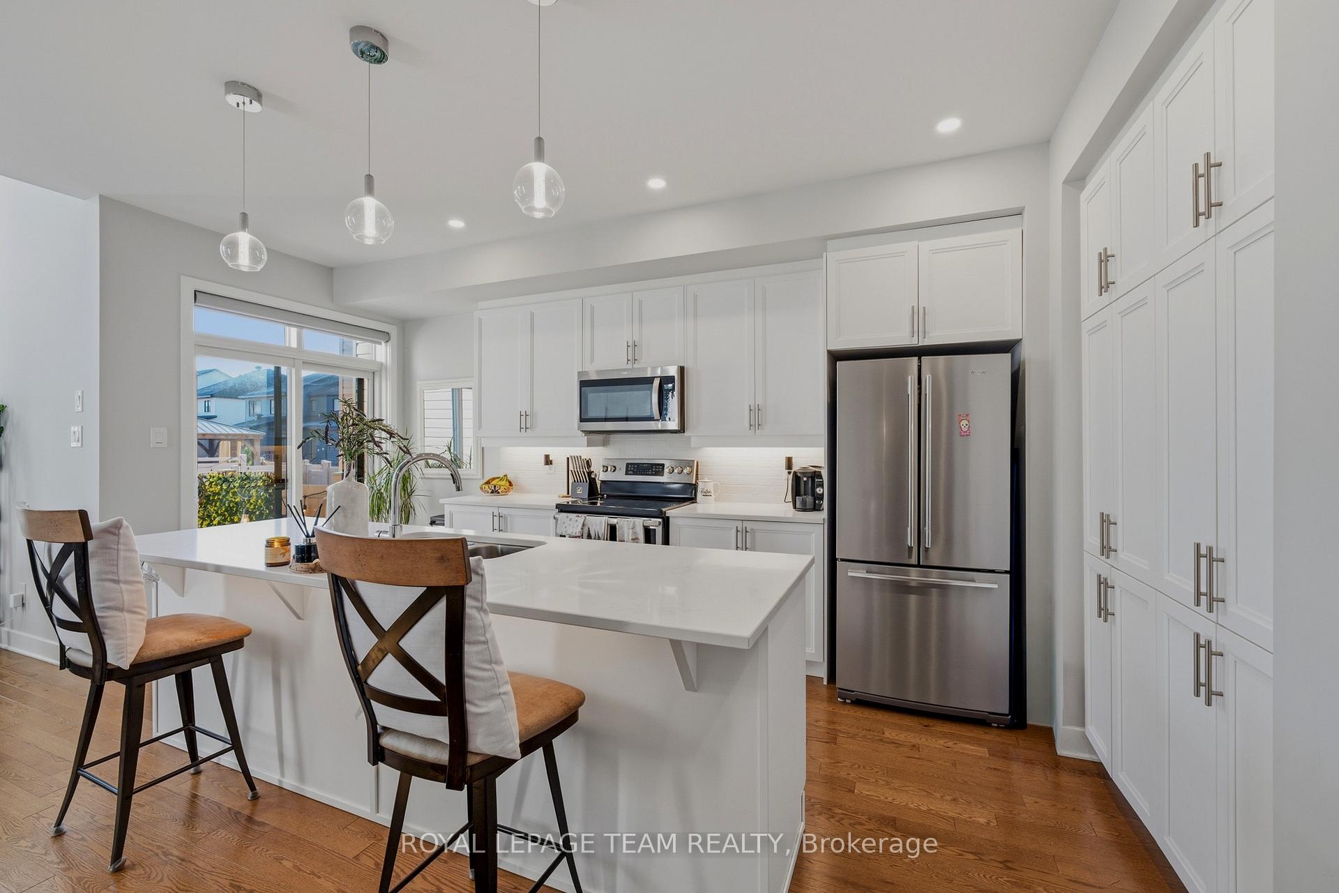Photo 18 of 210 Big Dipper Street, Ottawa, Riverside South/Gloucester Glen — HOMEH