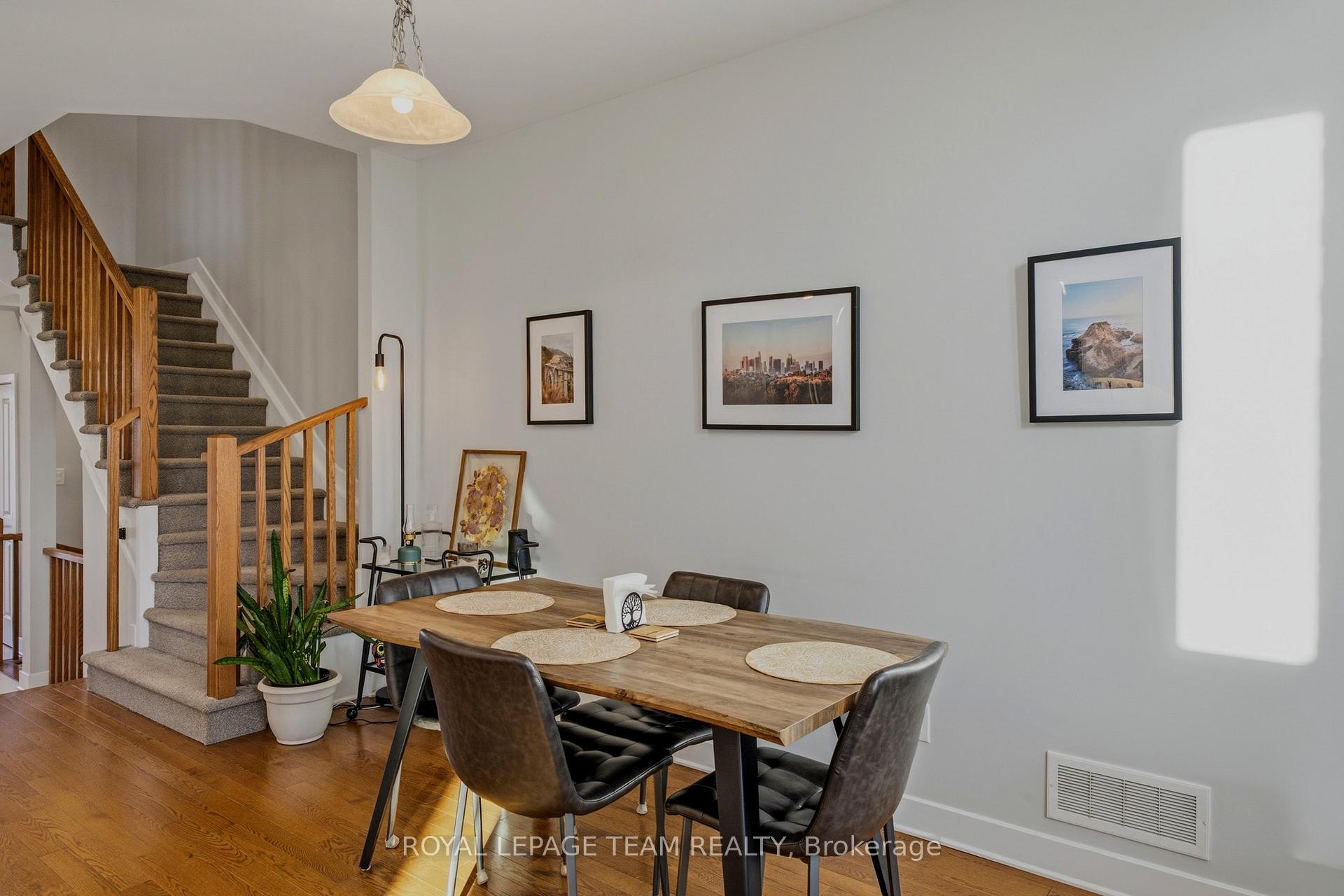Photo 22 of 210 Big Dipper Street, Ottawa, Riverside South/Gloucester Glen — HOMEH