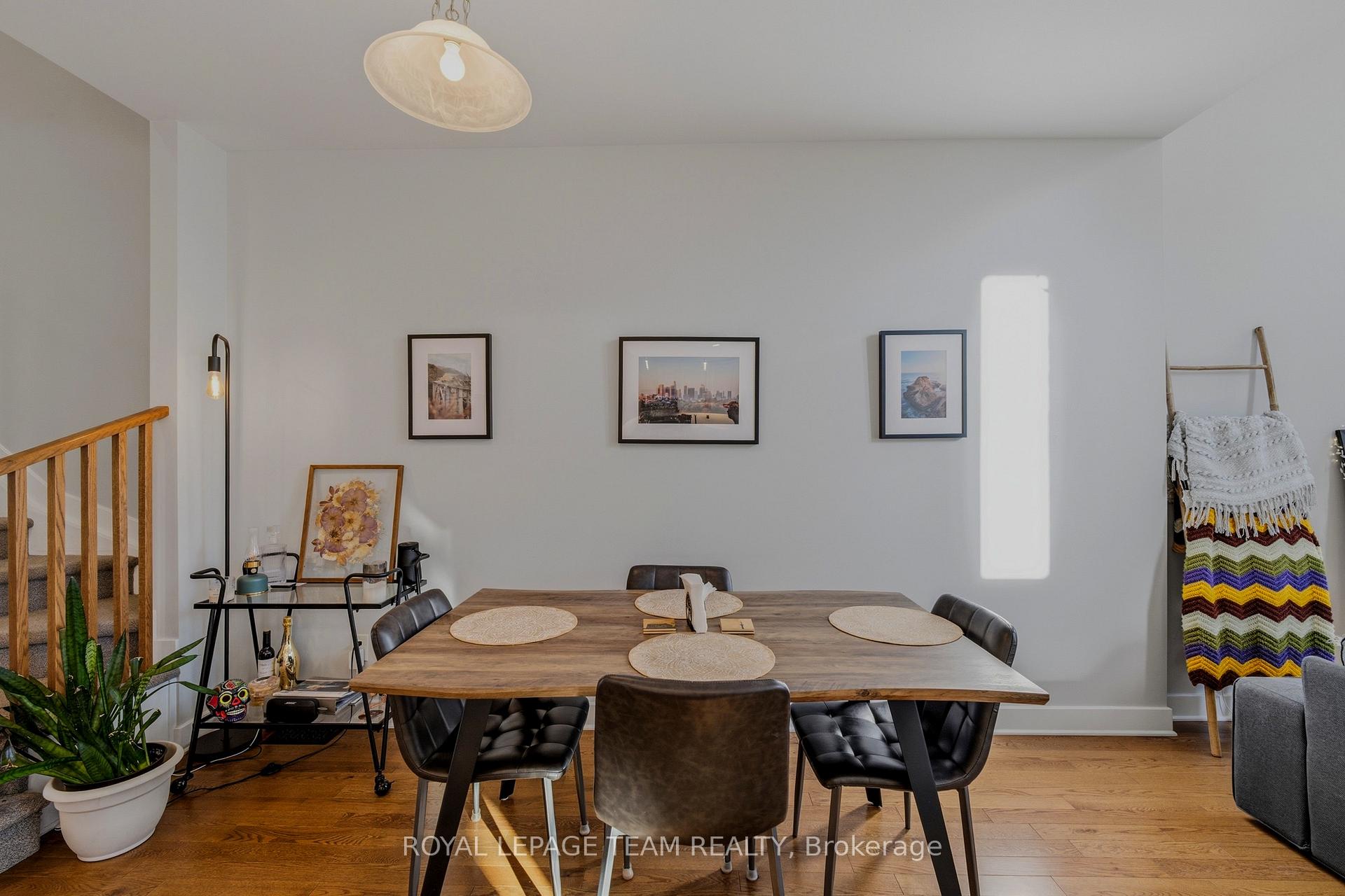 Photo 23 of 210 Big Dipper Street, Ottawa, Riverside South/Gloucester Glen — HOMEH