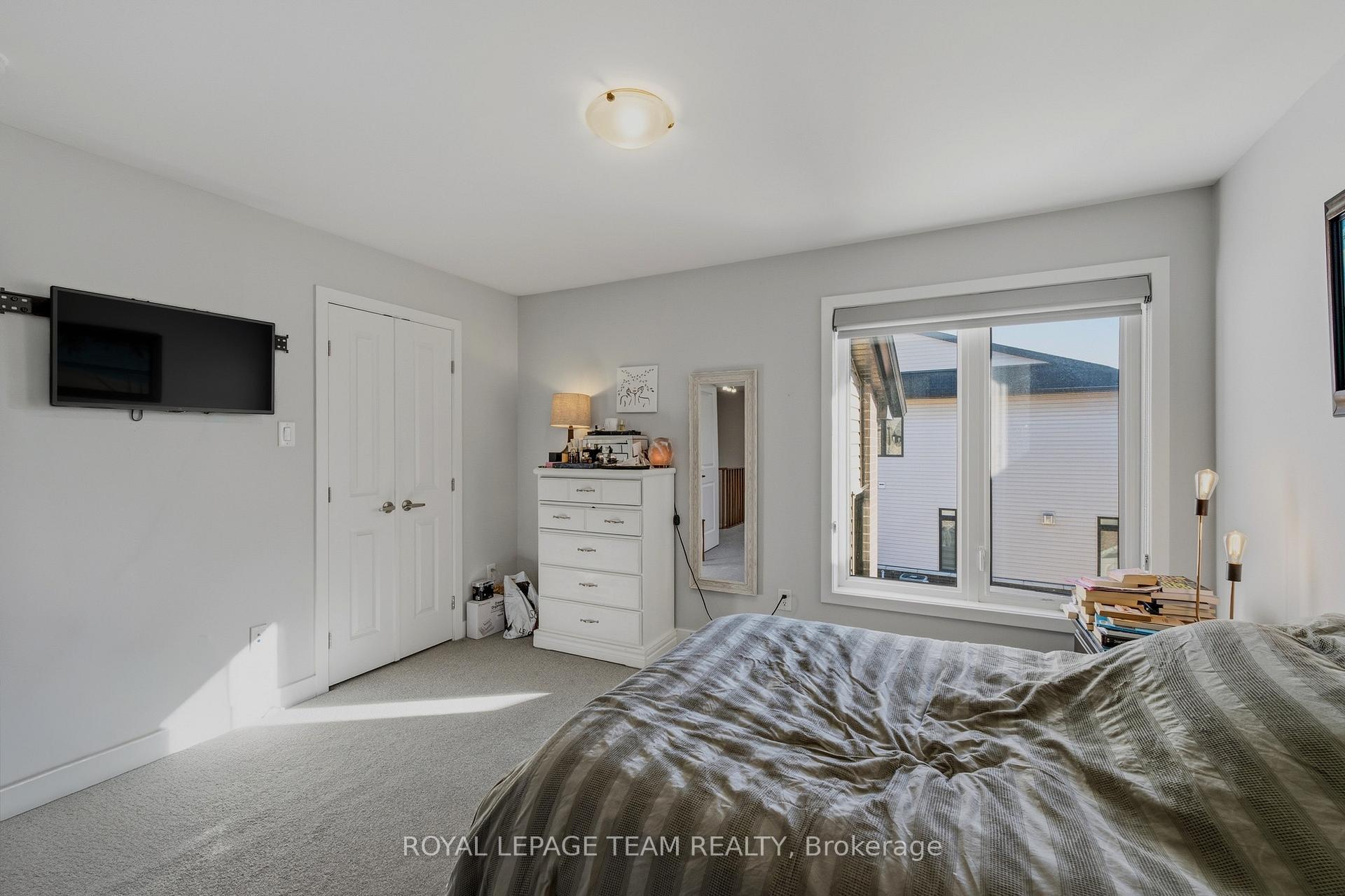 Photo 31 of 210 Big Dipper Street, Ottawa, Riverside South/Gloucester Glen — HOMEH