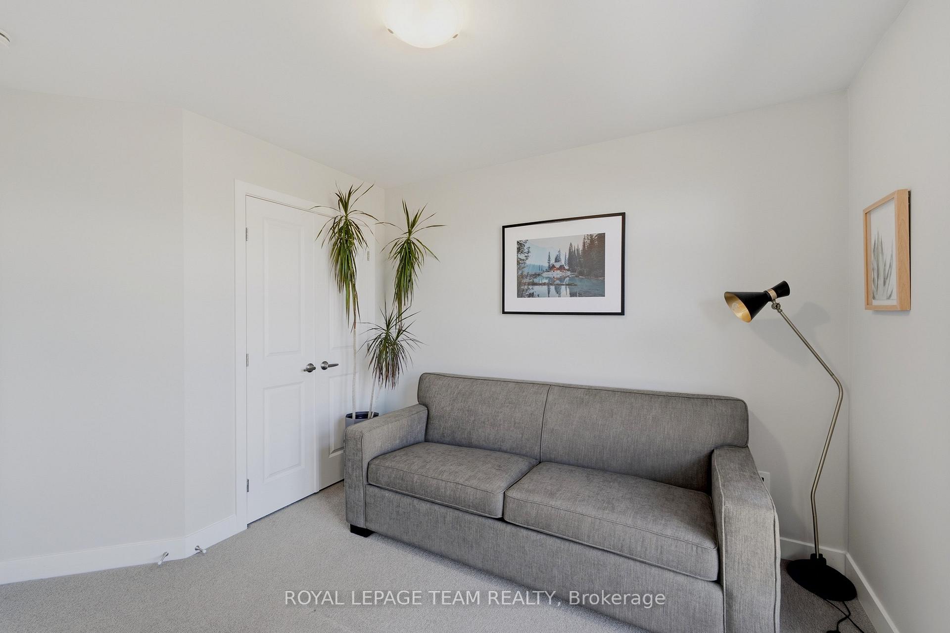 Photo 36 of 210 Big Dipper Street, Ottawa, Riverside South/Gloucester Glen — HOMEH