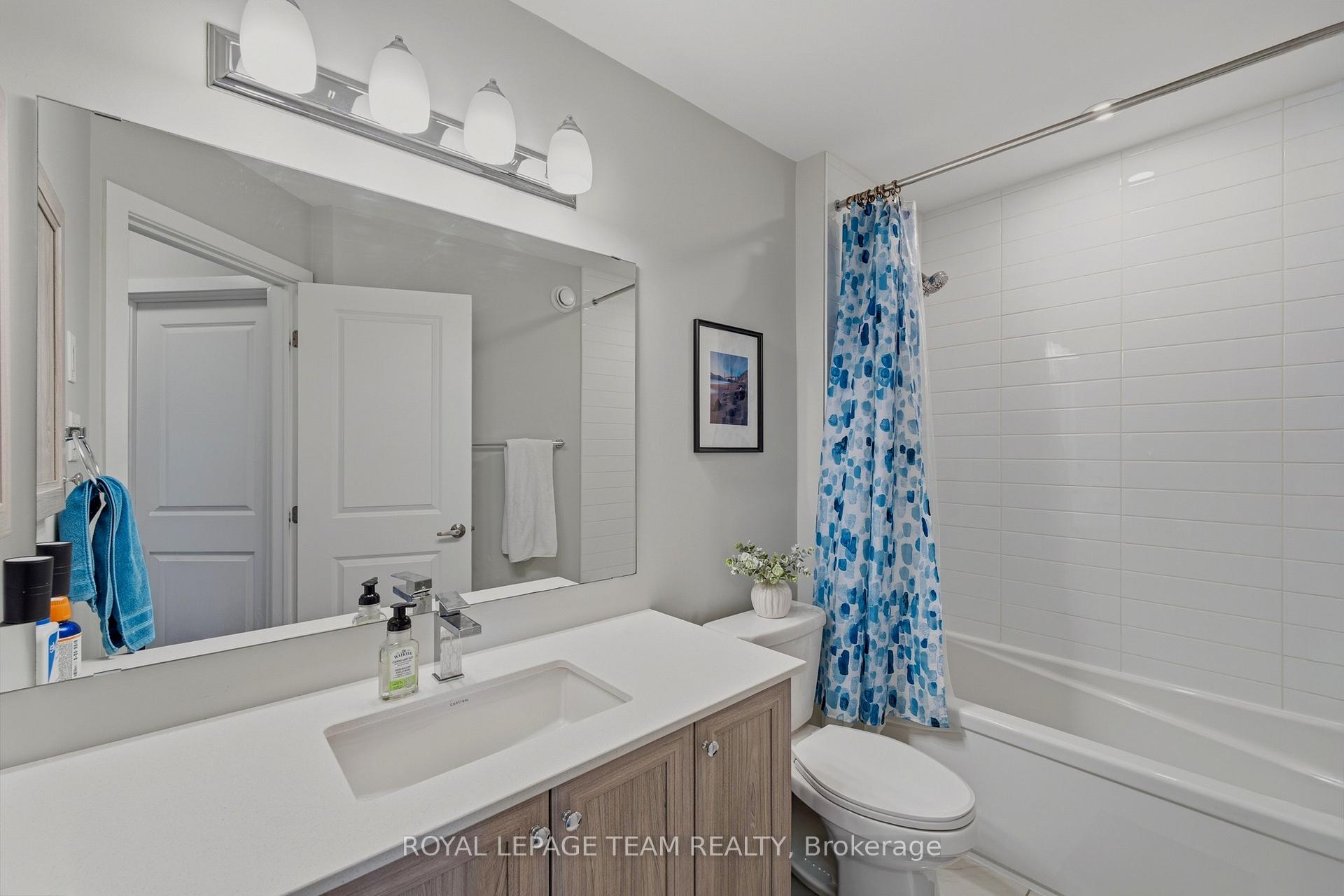 Photo 37 of 210 Big Dipper Street, Ottawa, Riverside South/Gloucester Glen — HOMEH