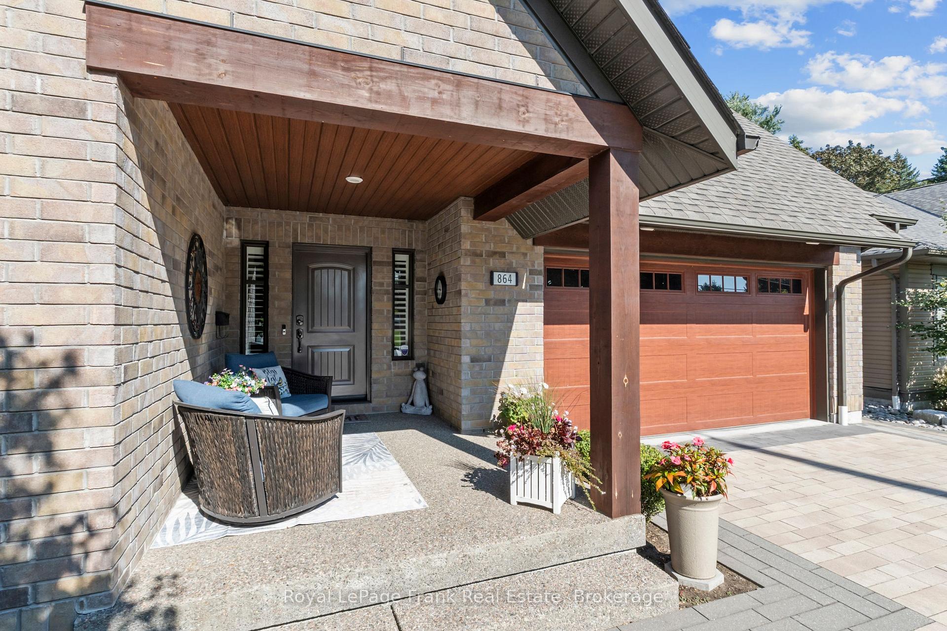 Photo 5 of 864 Burnham Street, Cobourg — HOMEH