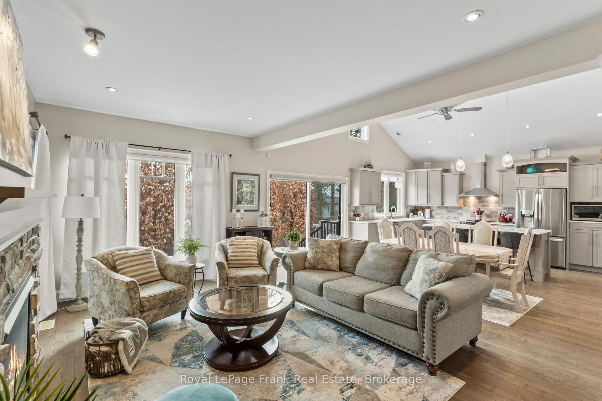 Photo 7 of 864 Burnham Street, Cobourg — HOMEH