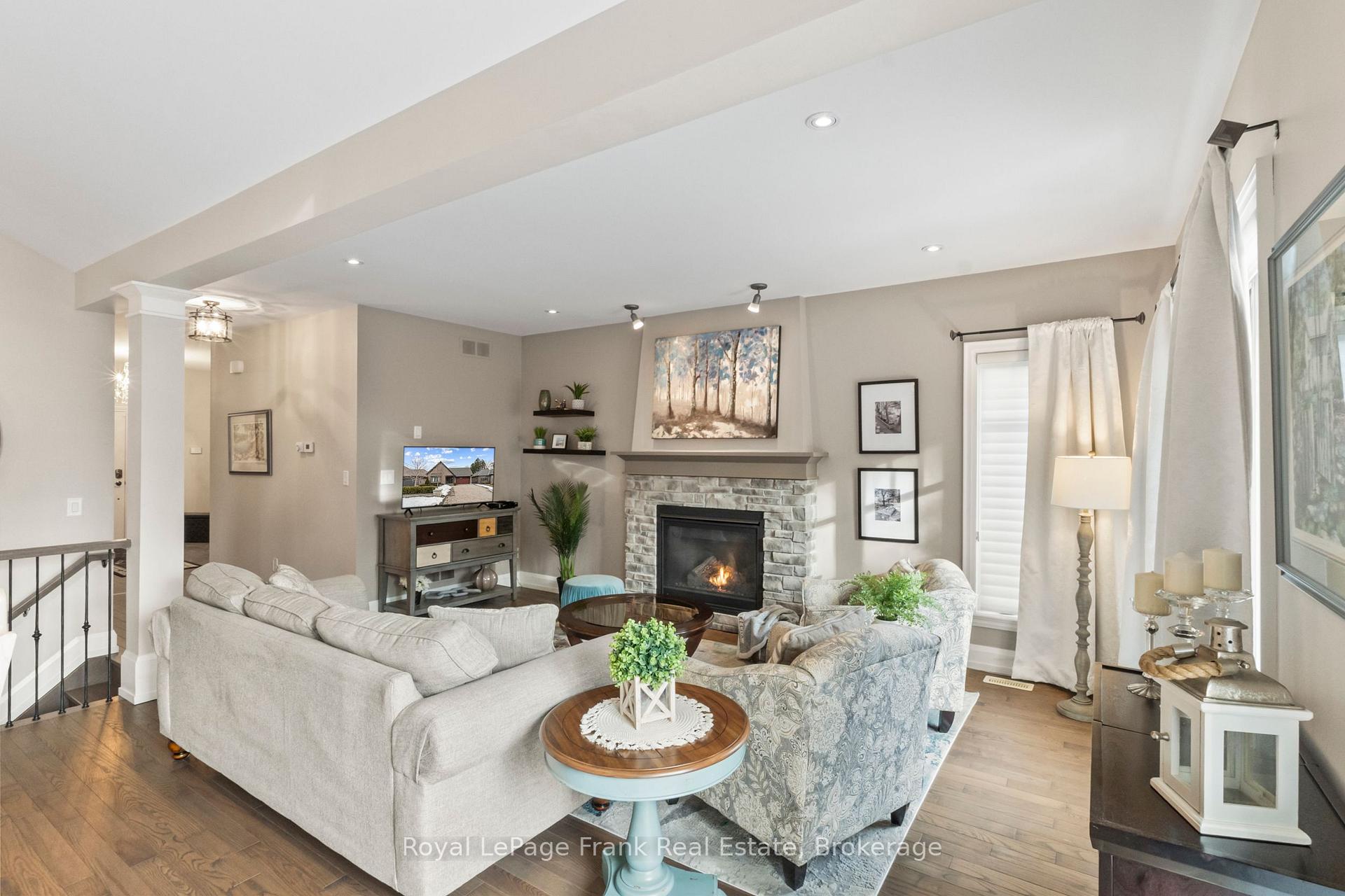 Photo 8 of 864 Burnham Street, Cobourg — HOMEH