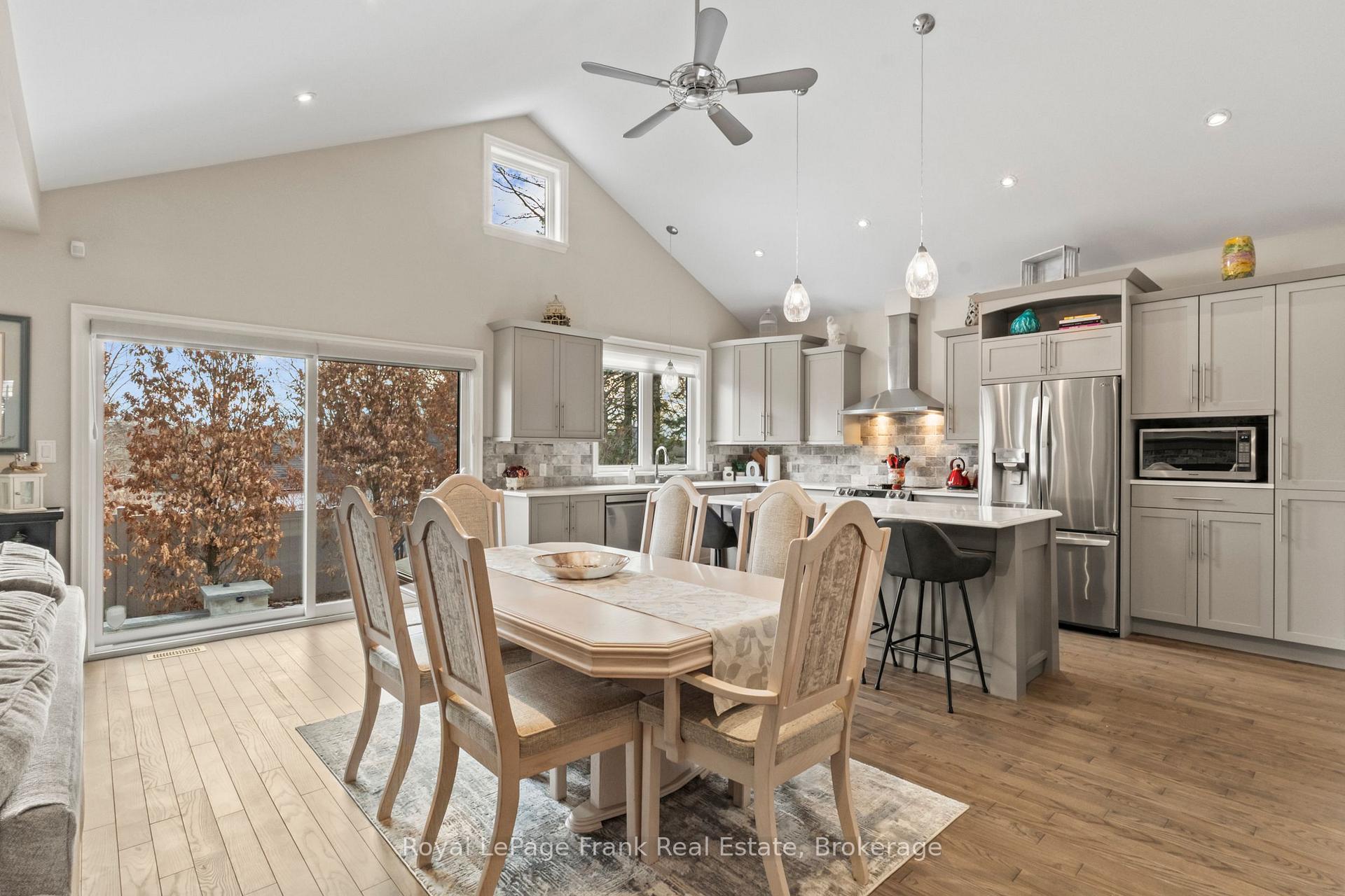 Photo 13 of 864 Burnham Street, Cobourg — HOMEH