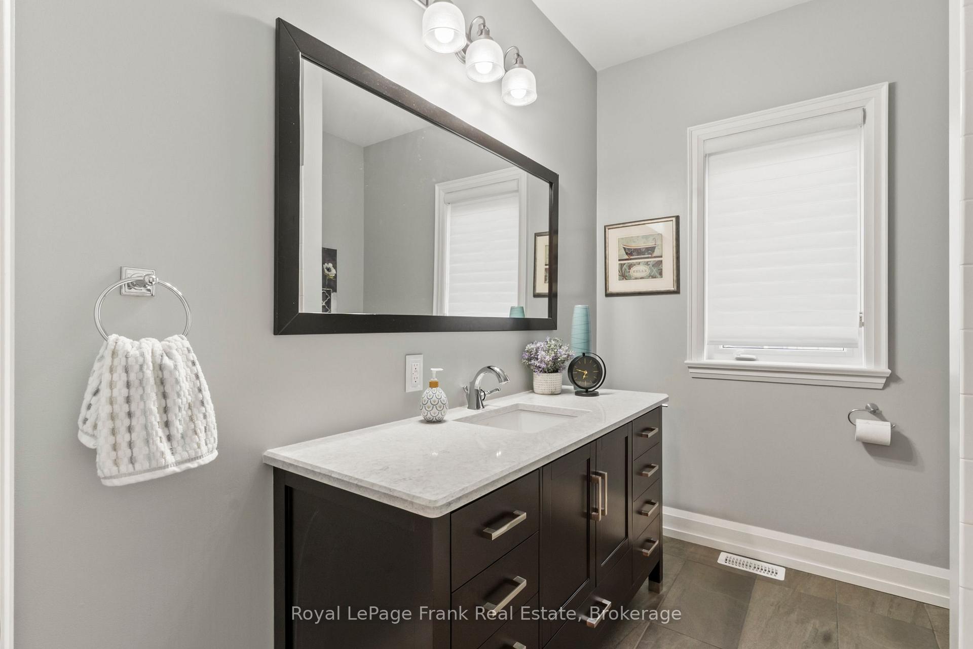 Photo 21 of 864 Burnham Street, Cobourg — HOMEH