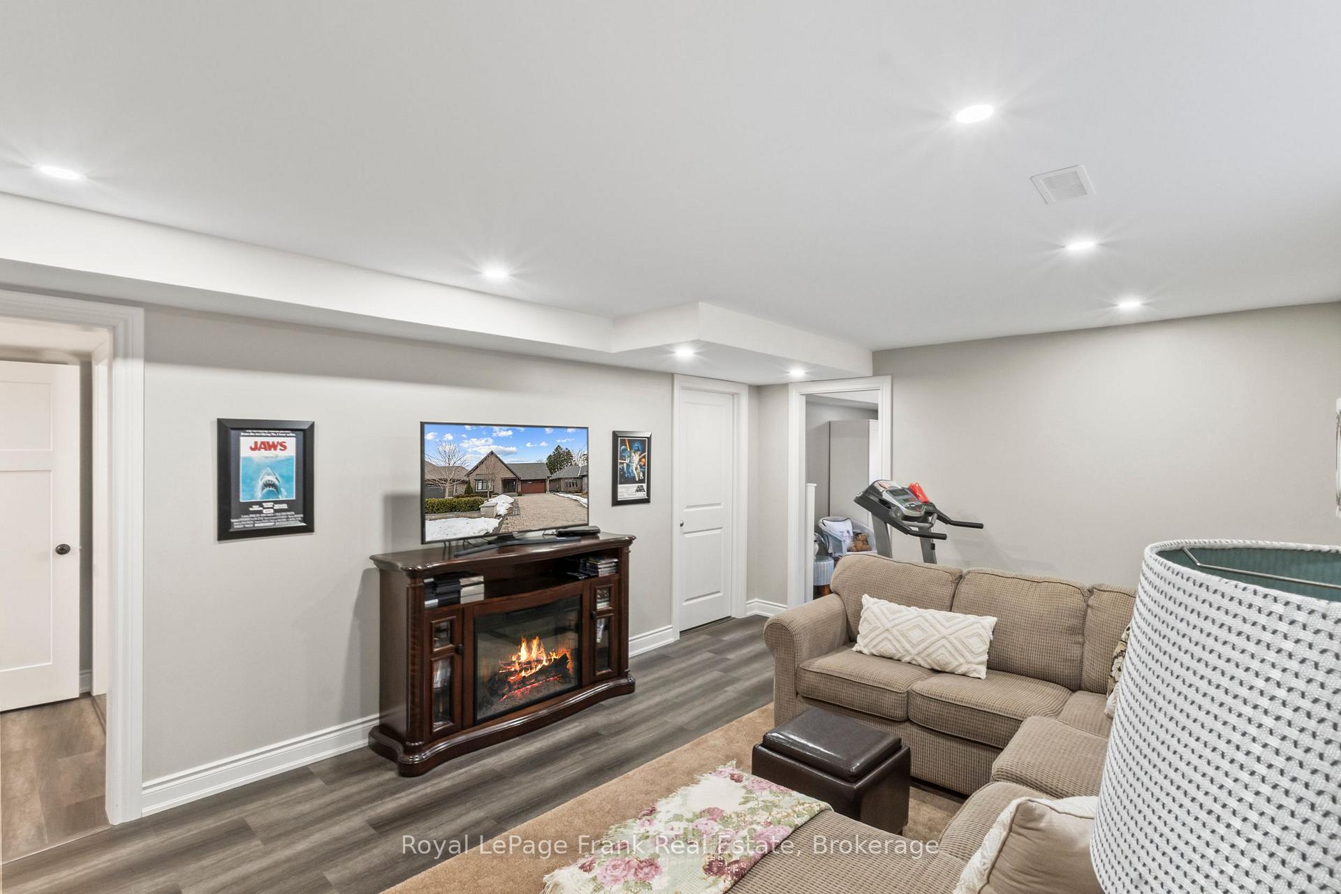 Photo 29 of 864 Burnham Street, Cobourg — HOMEH
