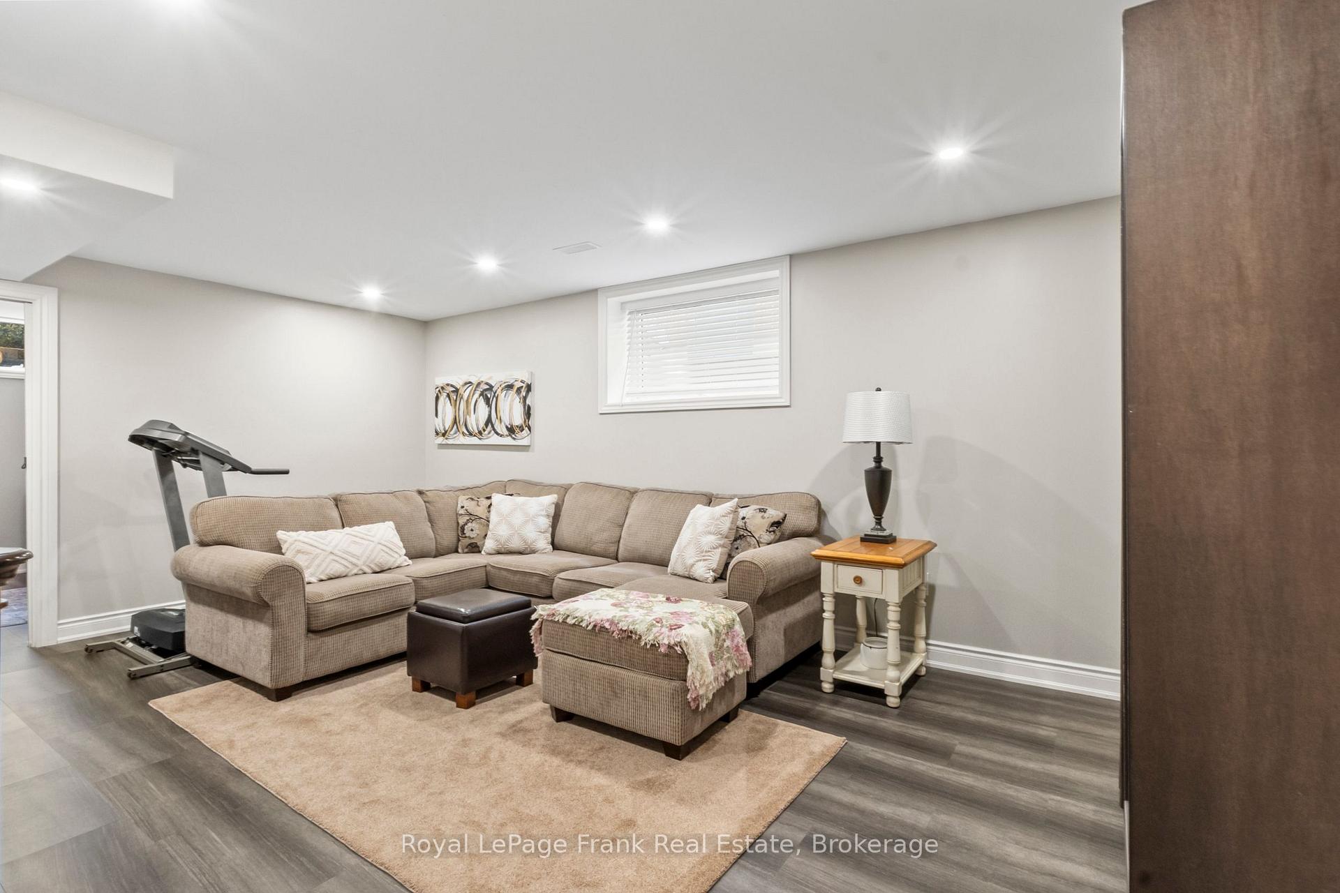 Photo 30 of 864 Burnham Street, Cobourg — HOMEH